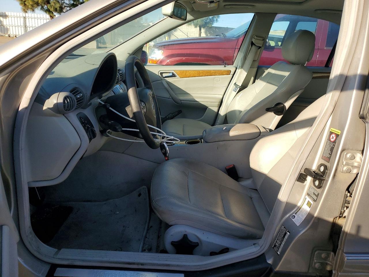 2007 Mercedes-benz C 230 Желто-коричневый vin: WDBRF52H77F863941