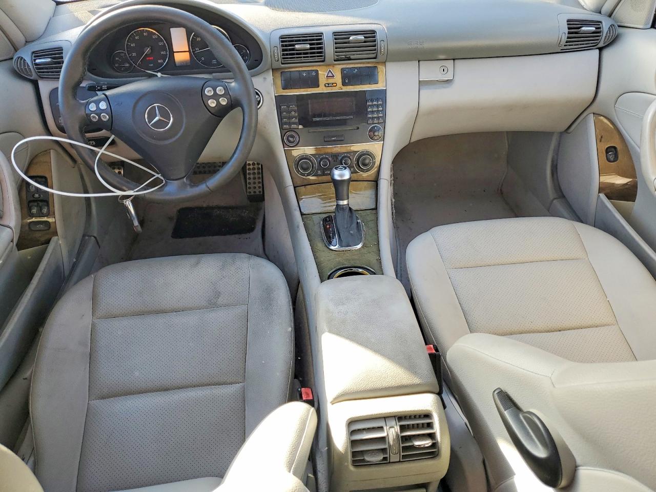 2007 Mercedes-benz C 230 Желто-коричневый vin: WDBRF52H77F863941