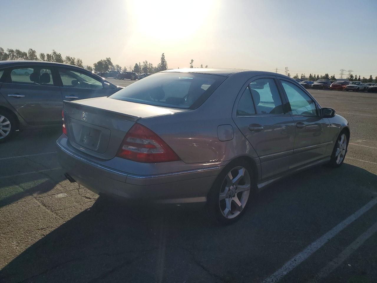 2007 Mercedes-benz C 230 Желто-коричневый vin: WDBRF52H77F863941