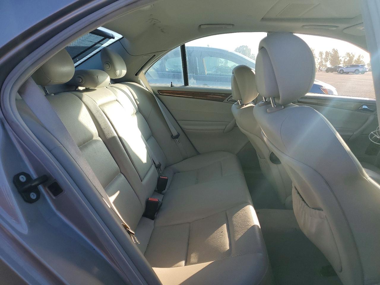 2007 Mercedes-benz C 230 Желто-коричневый vin: WDBRF52H77F863941