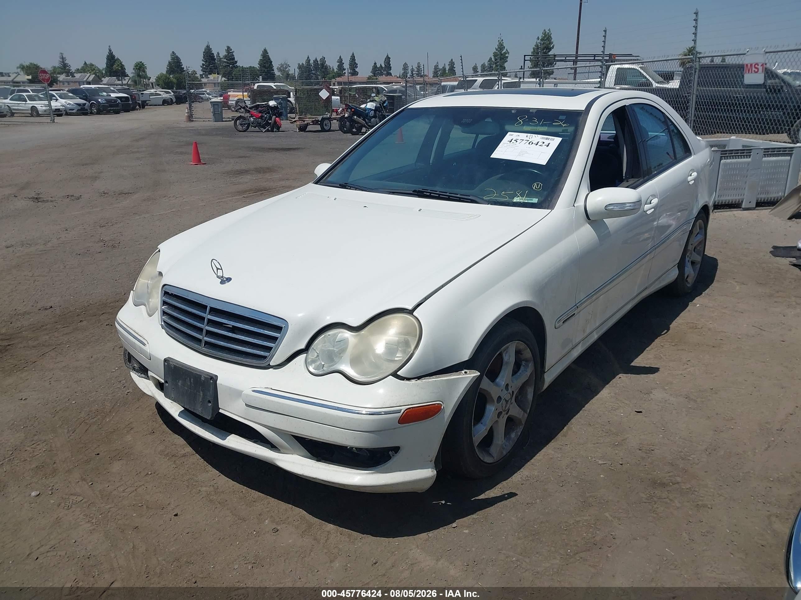2007 Mercedes-benz C 230 Sport White vin: WDBRF52H77F867097