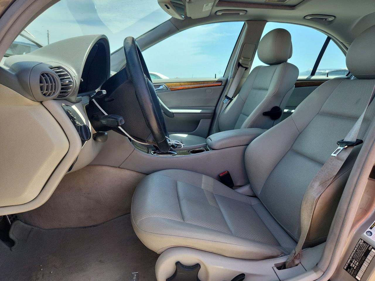 2007 Mercedes-benz C 230 Gray vin: WDBRF52H77F932482
