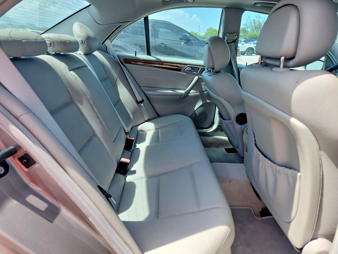 2007 Mercedes-benz C 230 Gray vin: WDBRF52H77F932482