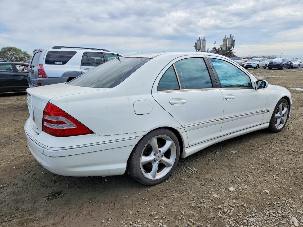 2006 Mercedes-benz C 230 White vin: WDBRF52H86A851213