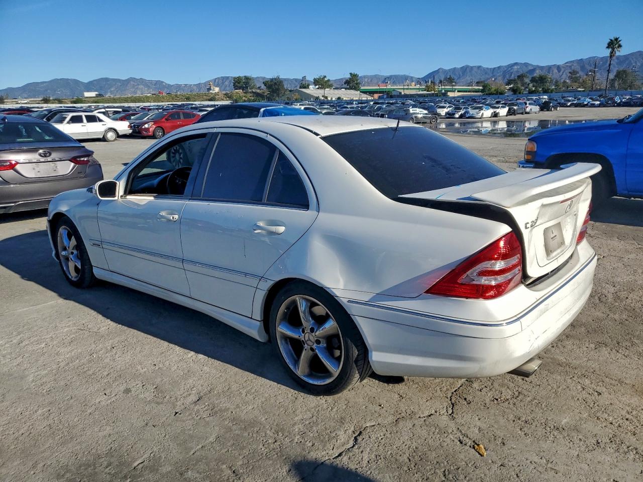 2006 Mercedes-benz C 230 White vin: WDBRF52H86A885717