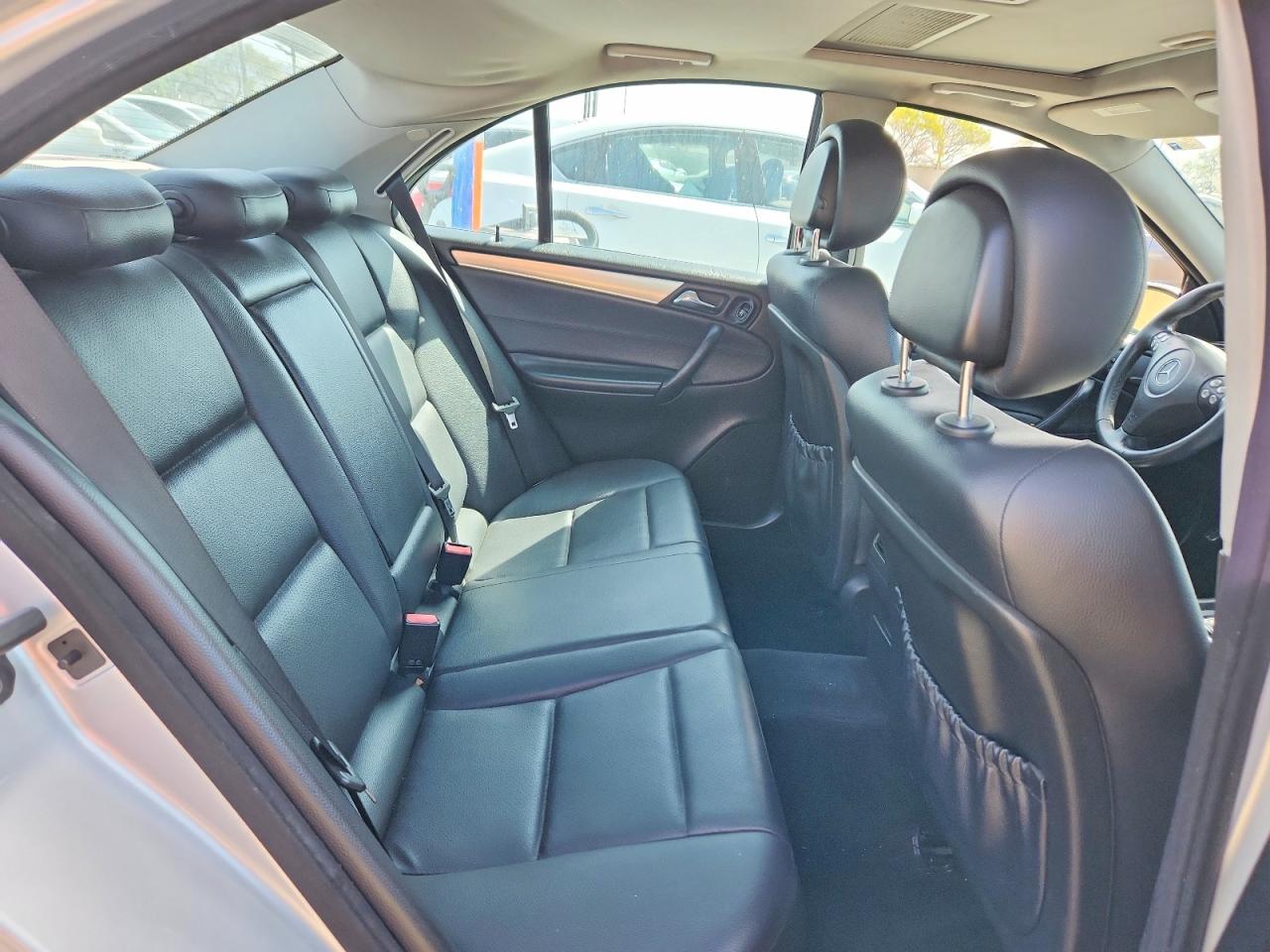 2006 Mercedes-benz C 230 Silver vin: WDBRF52H86F826248