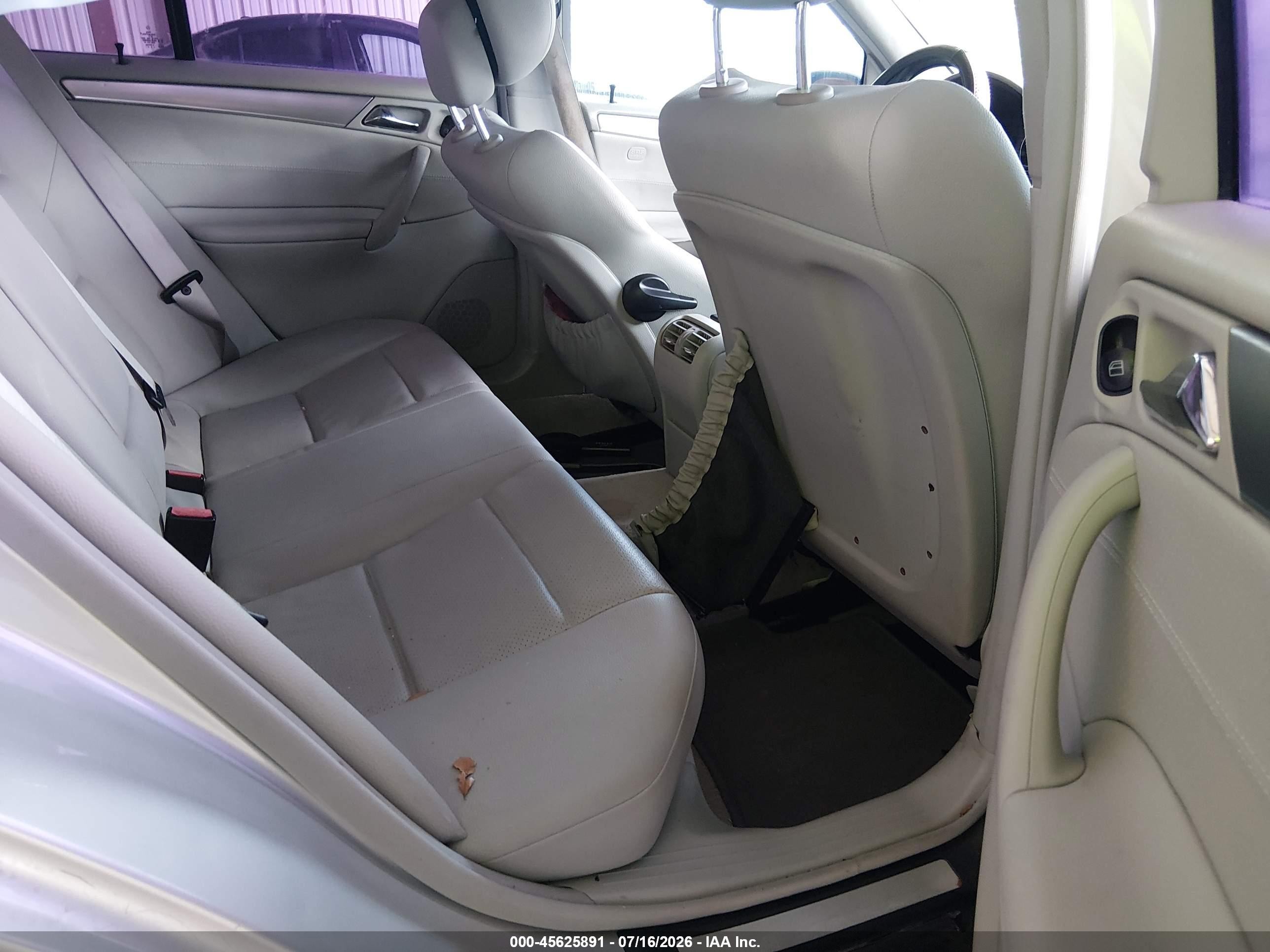 2006 Mercedes-benz C 230 Sport Серебряный vin: WDBRF52H96A885760