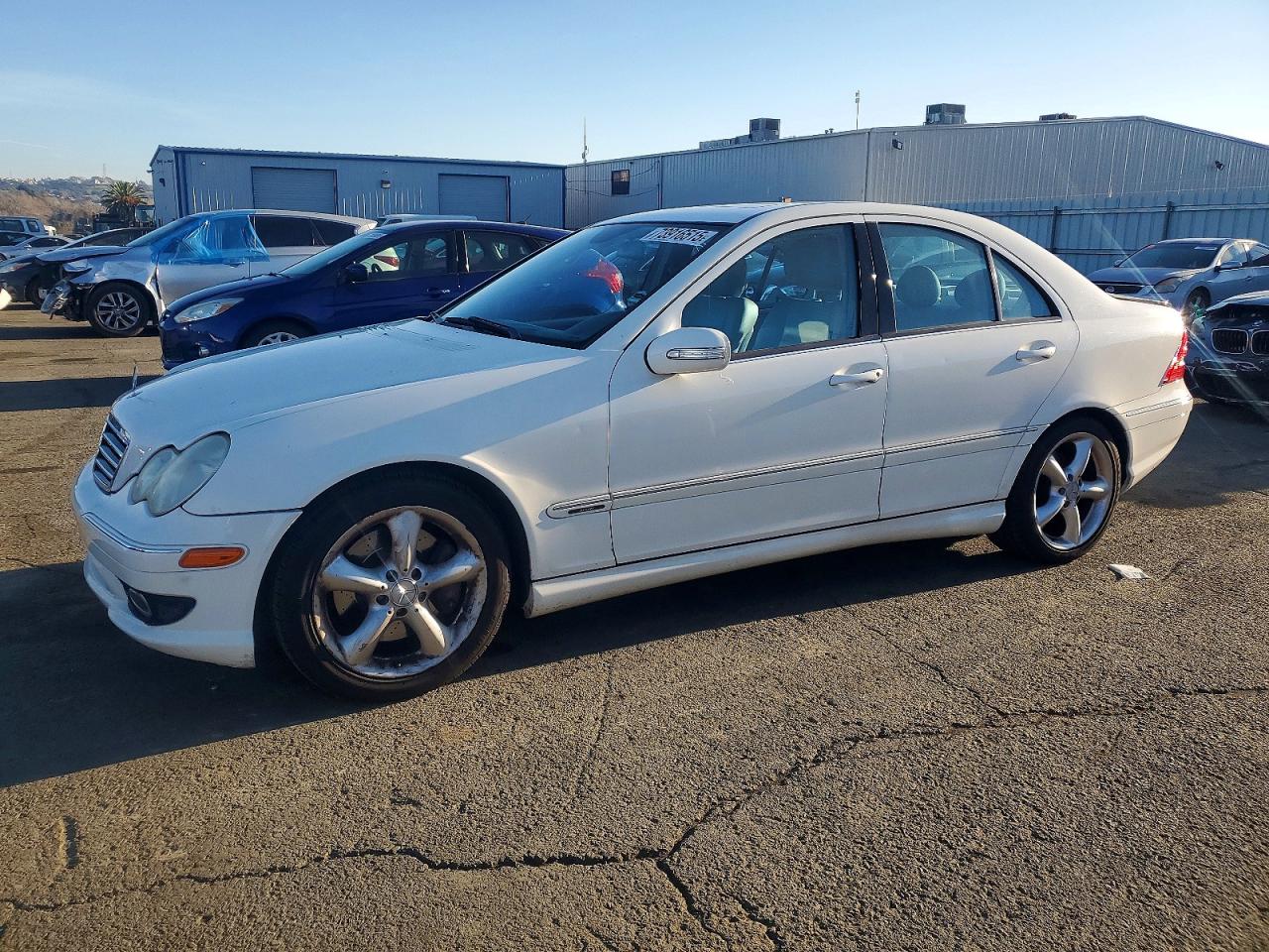 2006 Mercedes-benz C 230 White vin: WDBRF52H96A916067