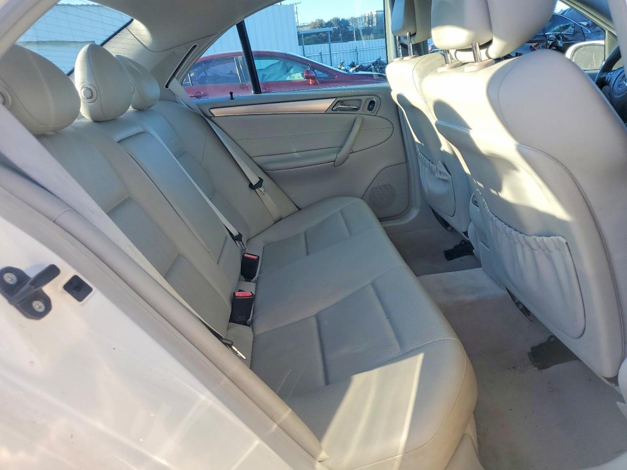 2006 Mercedes-benz C 230 White vin: WDBRF52H96A916067