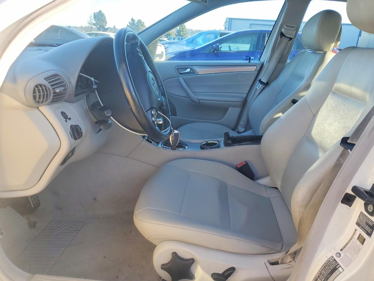 2006 Mercedes-benz C 230 White vin: WDBRF52H96A916067