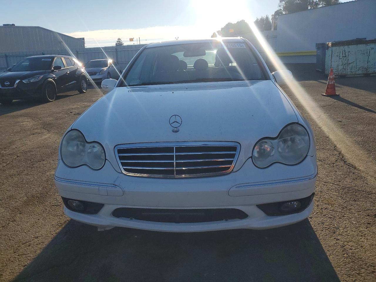 2006 Mercedes-benz C 230 White vin: WDBRF52H96A916067