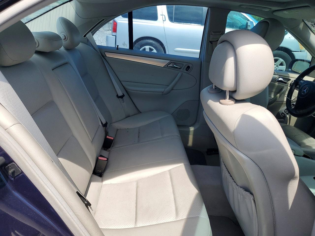 2006 Mercedes-benz C 230 Blue vin: WDBRF52H96F784012