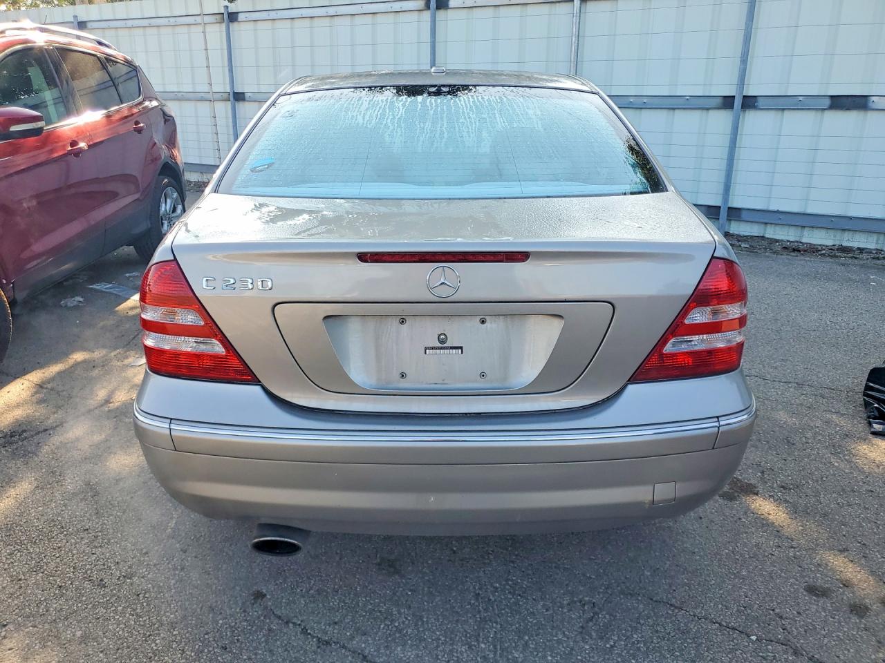 2006 Mercedes-benz C 230 Silver vin: WDBRF52H96F810768