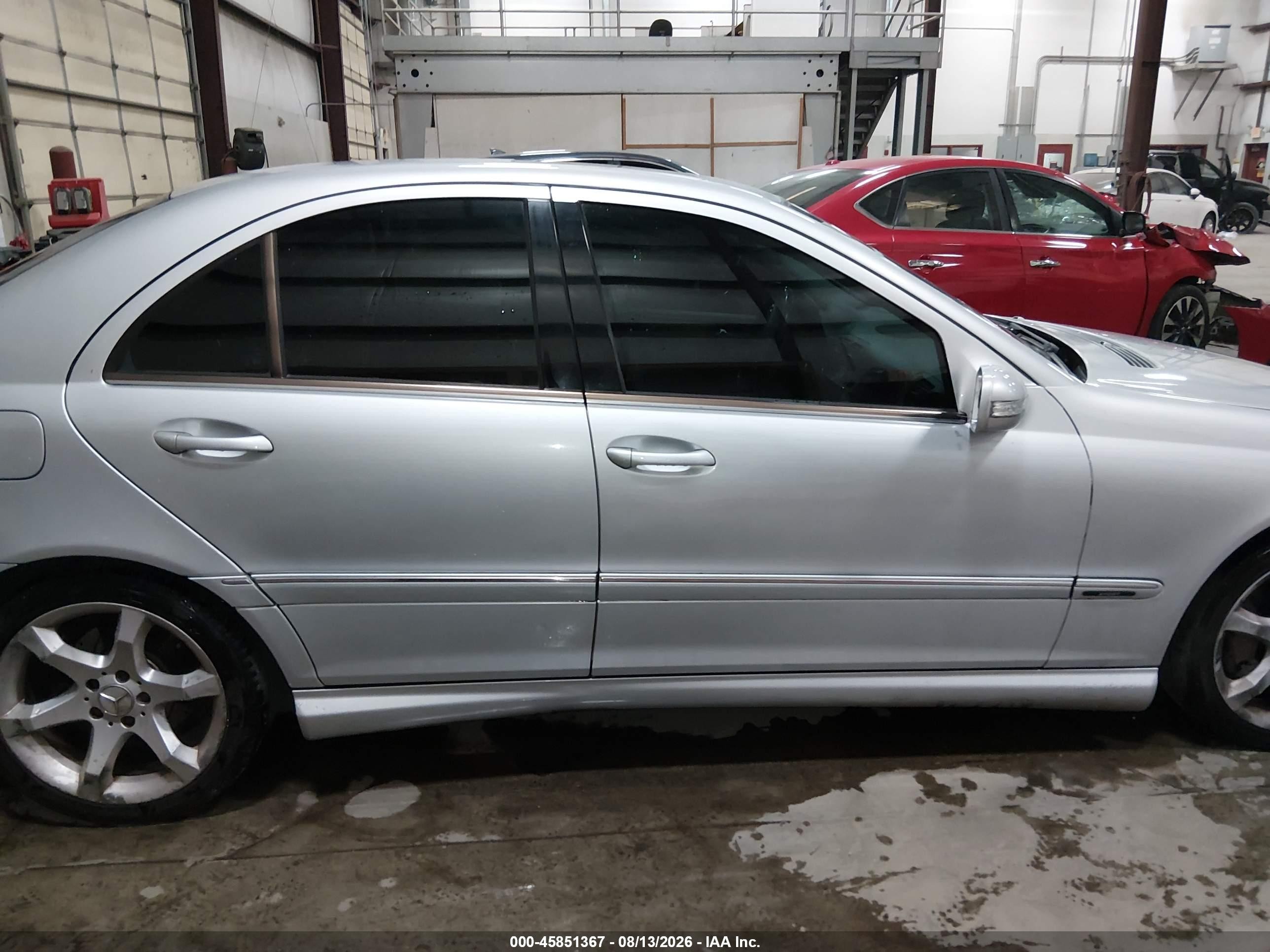 2007 Mercedes-benz C 230 Sport Серебряный vin: WDBRF52H97F934959