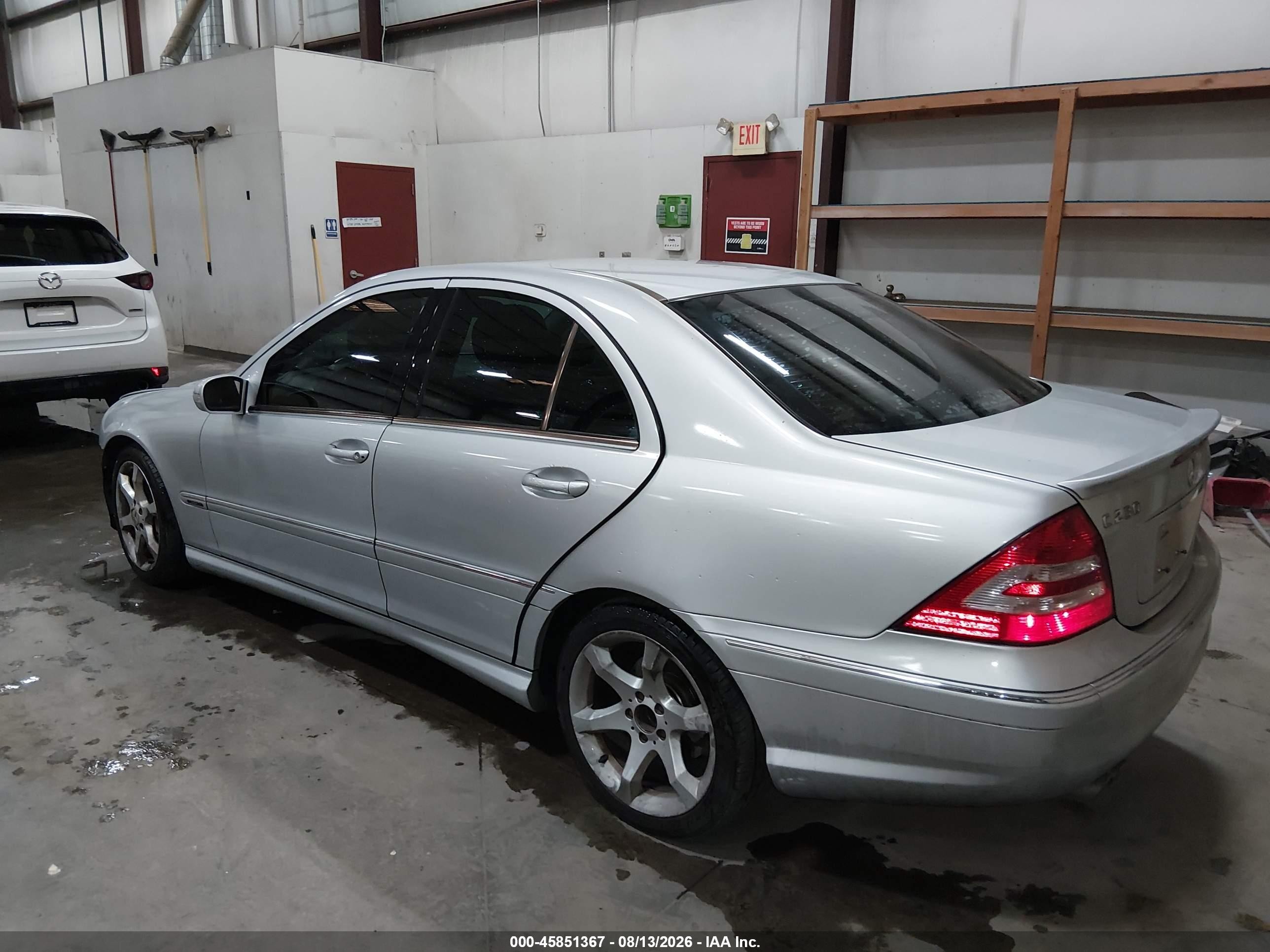 2007 Mercedes-benz C 230 Sport Серебряный vin: WDBRF52H97F934959