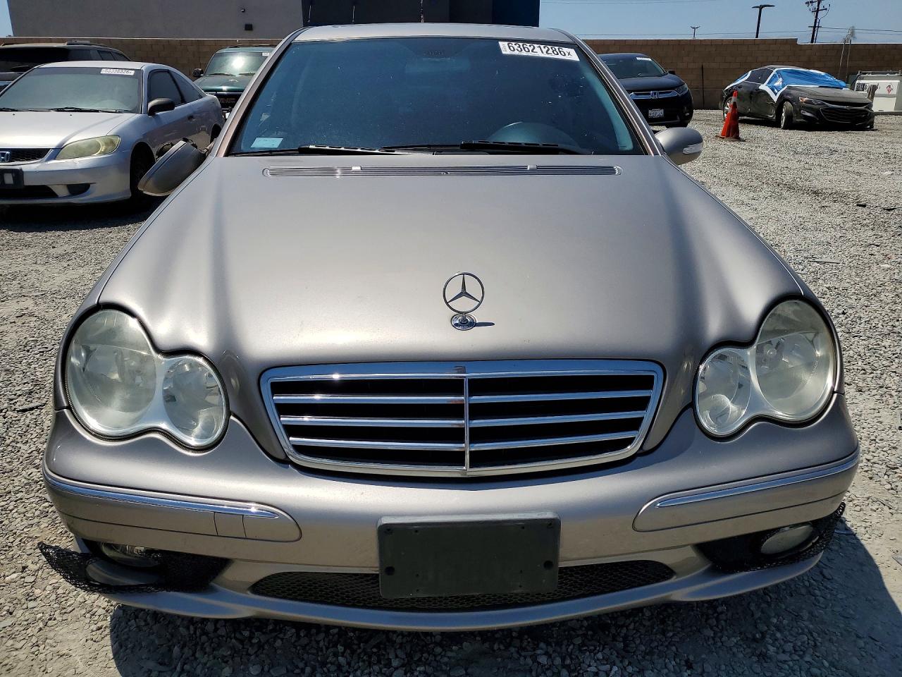 2006 Mercedes-benz C 230 Beige vin: WDBRF52HX6A889476