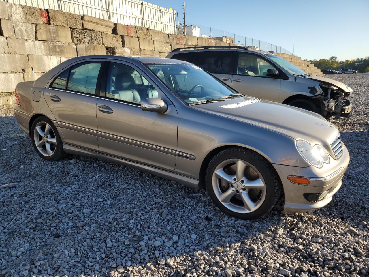 2006 Mercedes-benz C 230 Gray vin: WDBRF52HX6A916479