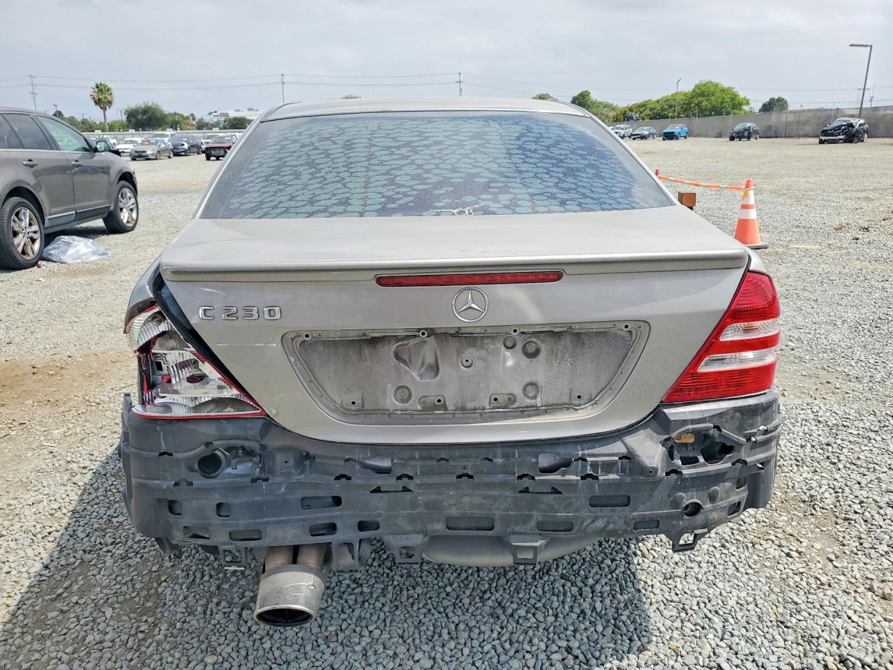 2006 Mercedes-benz C 230 Gray vin: WDBRF52HX6F742805