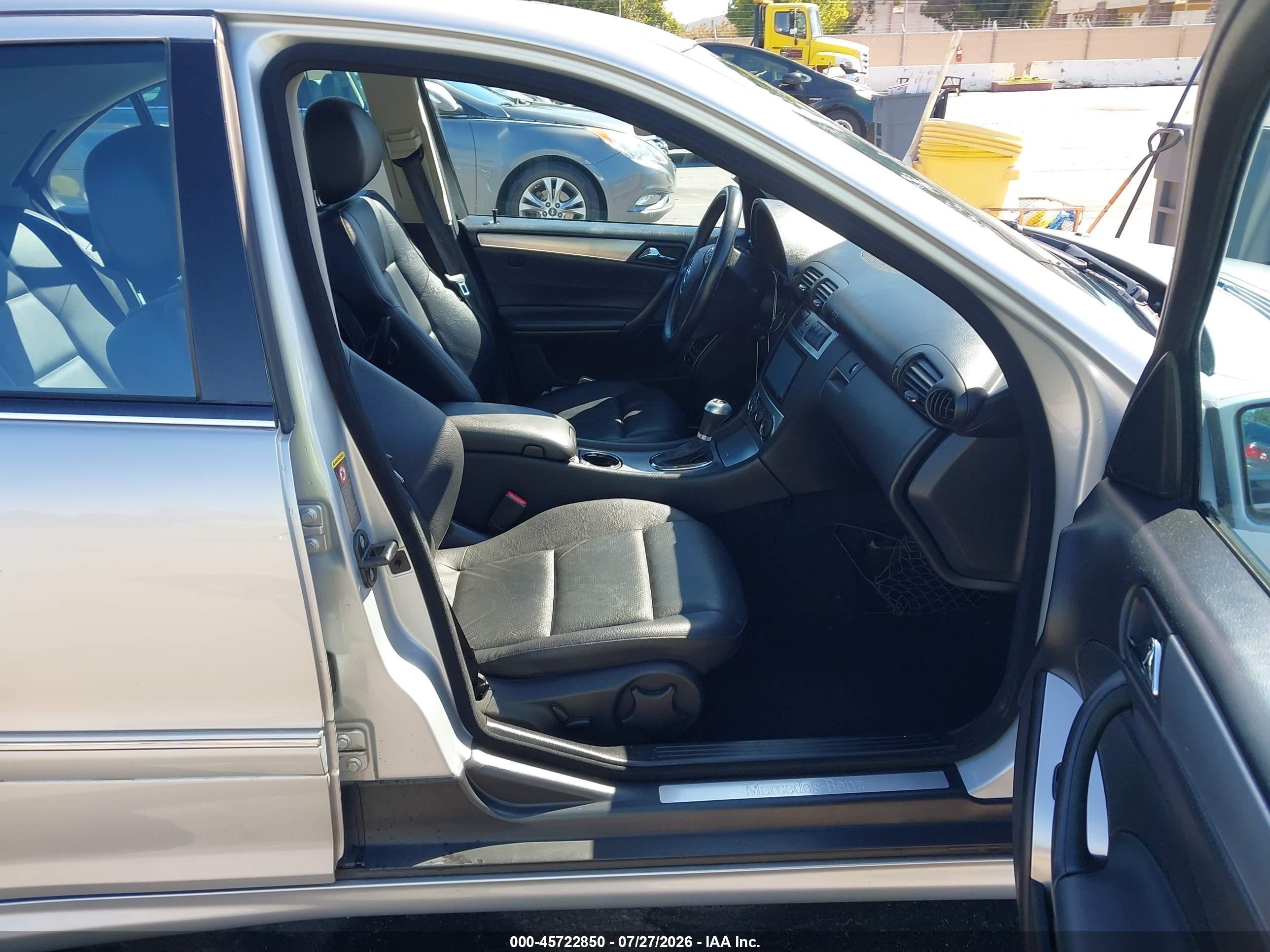 2006 Mercedes-benz C 230 Sport Серебряный vin: WDBRF52HX6F743663