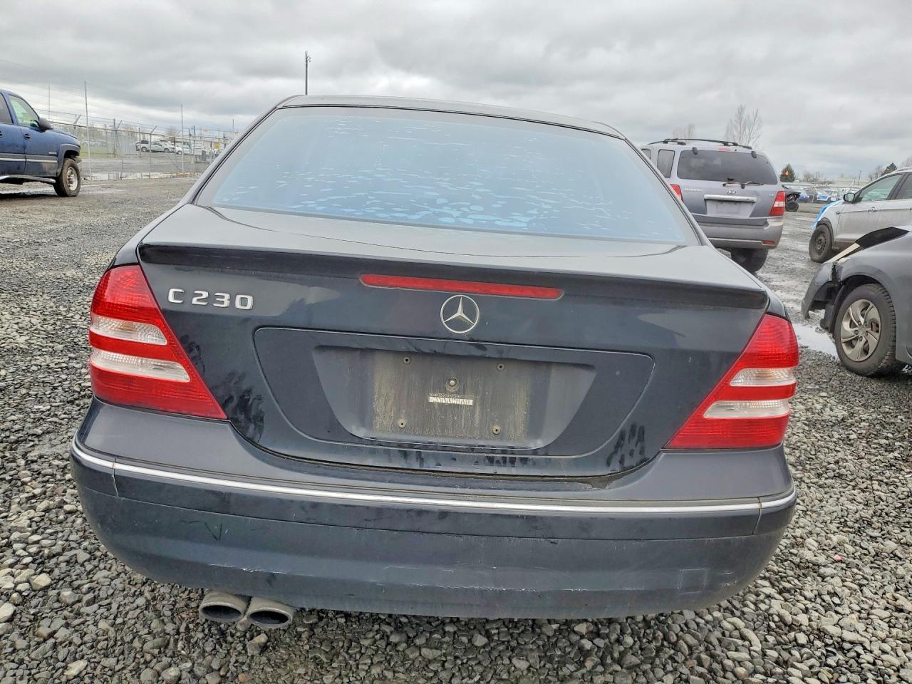 2007 Mercedes-benz C 230 Black vin: WDBRF52HX7A920596