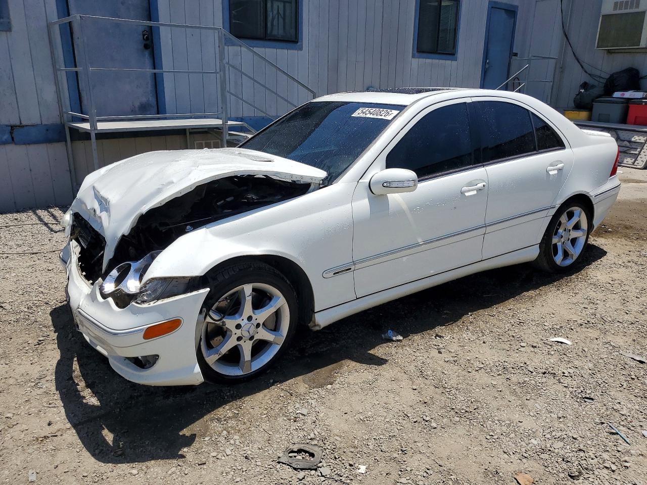 2007 Mercedes-benz C 230 White vin: WDBRF52HX7A934112