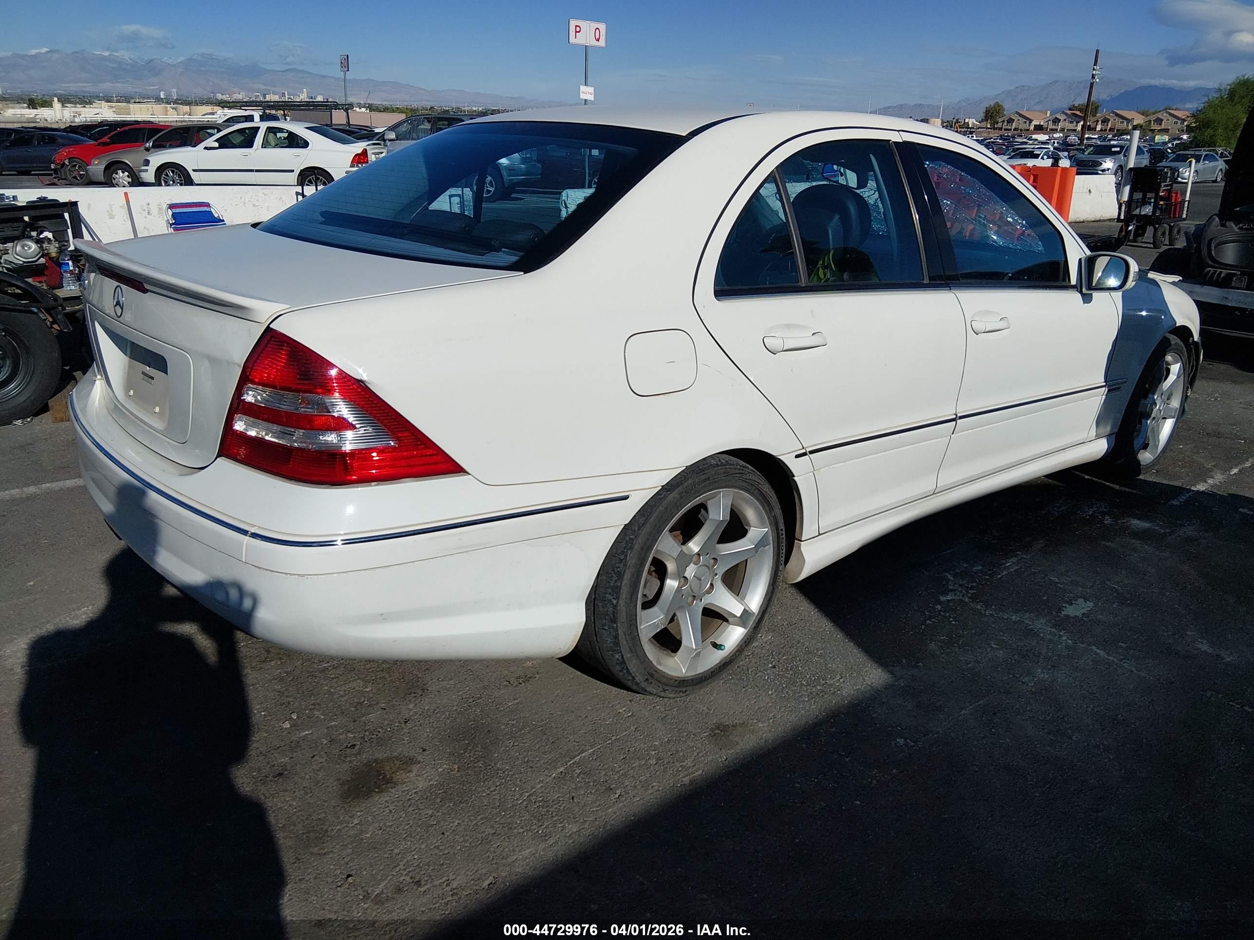 2007 Mercedes-benz C 230 Sport White vin: WDBRF52HX7A955770