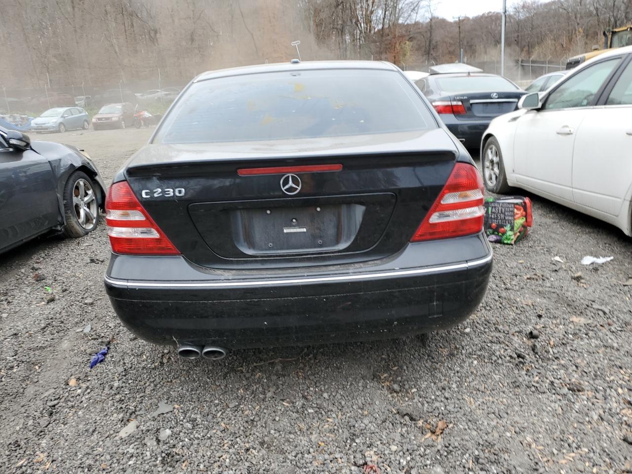 2007 Mercedes-benz C 230 Black vin: WDBRF52HX7F918897
