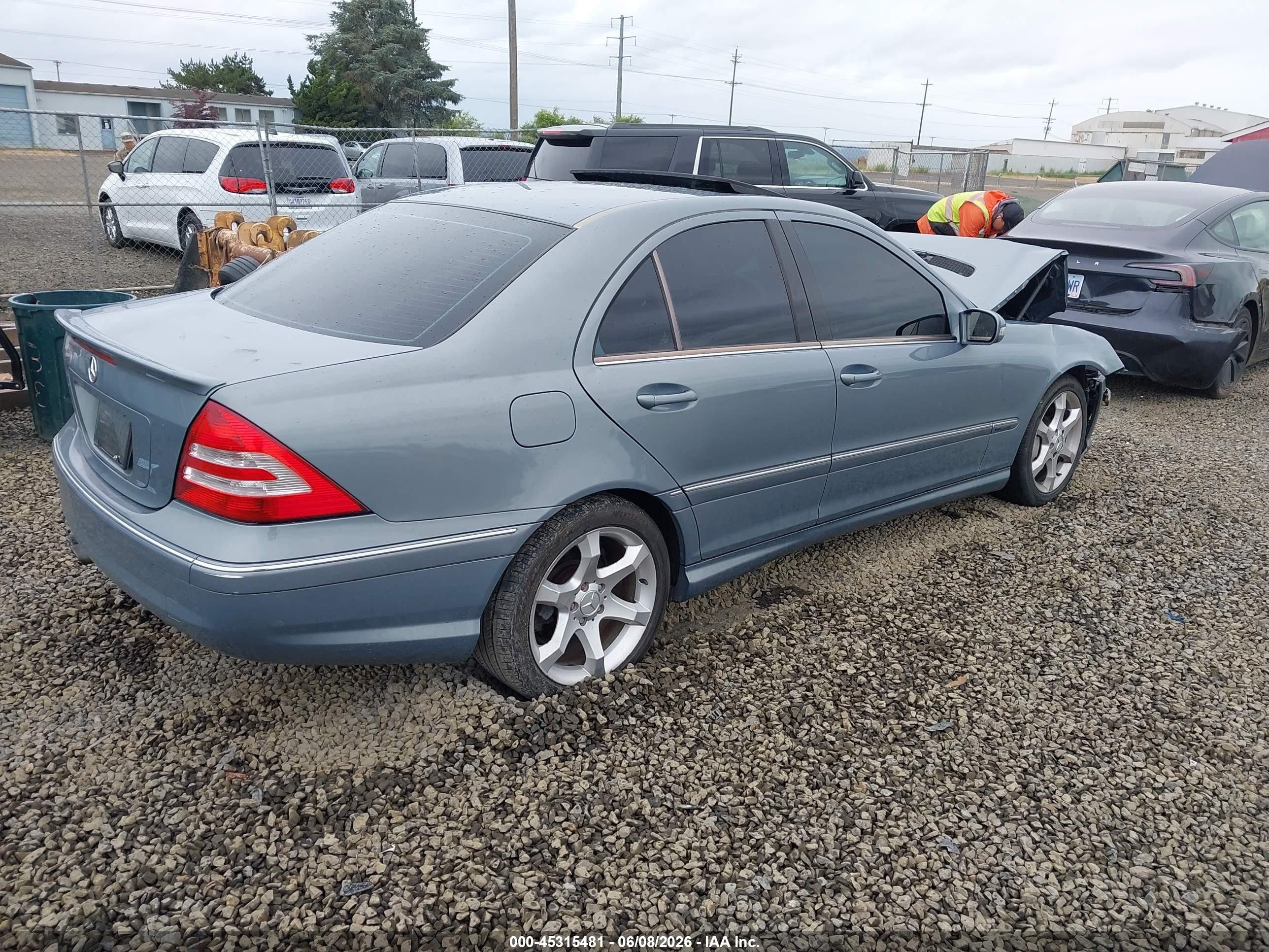 2007 Mercedes-benz C 230 Sport Light Blue vin: WDBRF52J57A925238