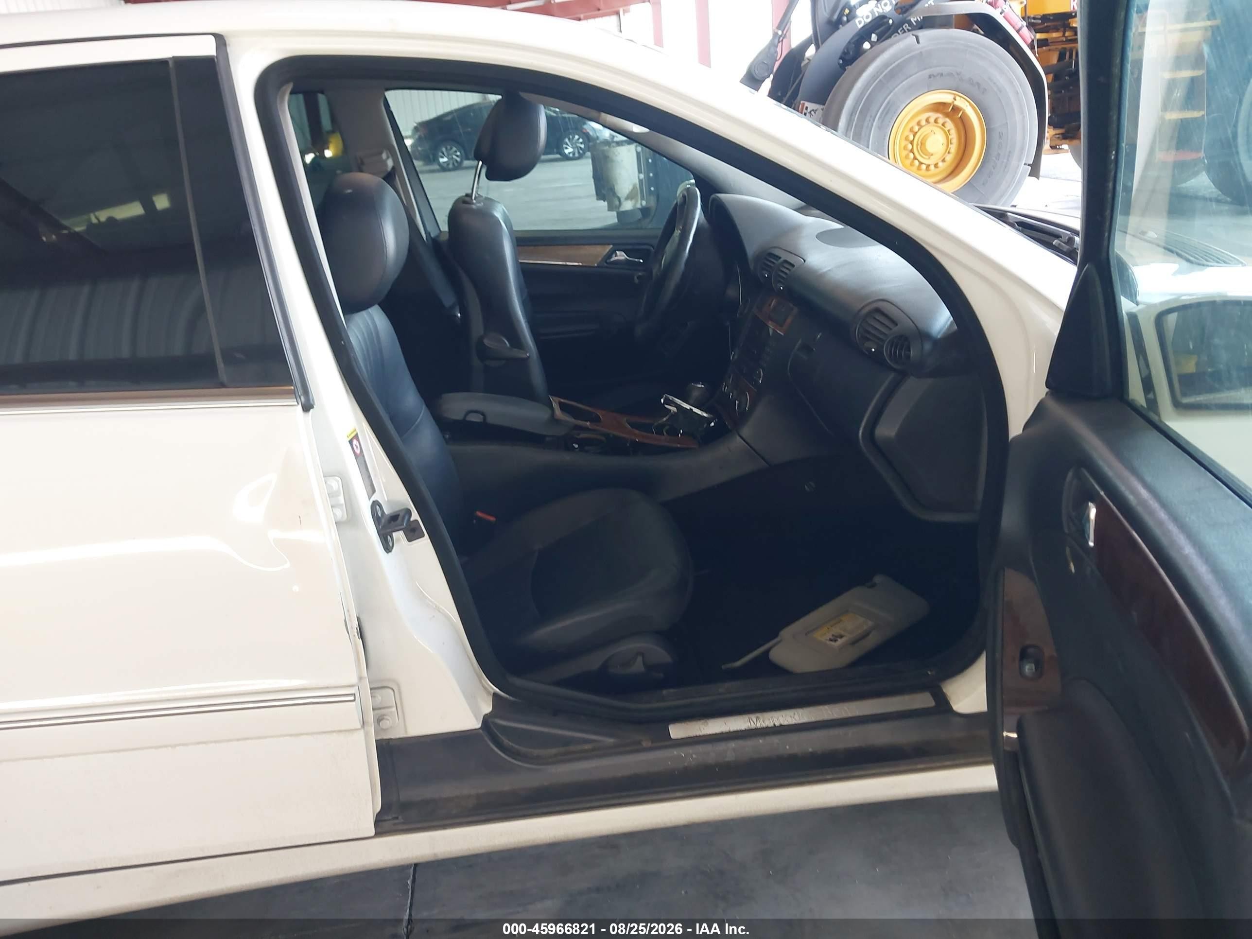 2006 Mercedes-benz C 280 Luxury White vin: WDBRF54H56A871920