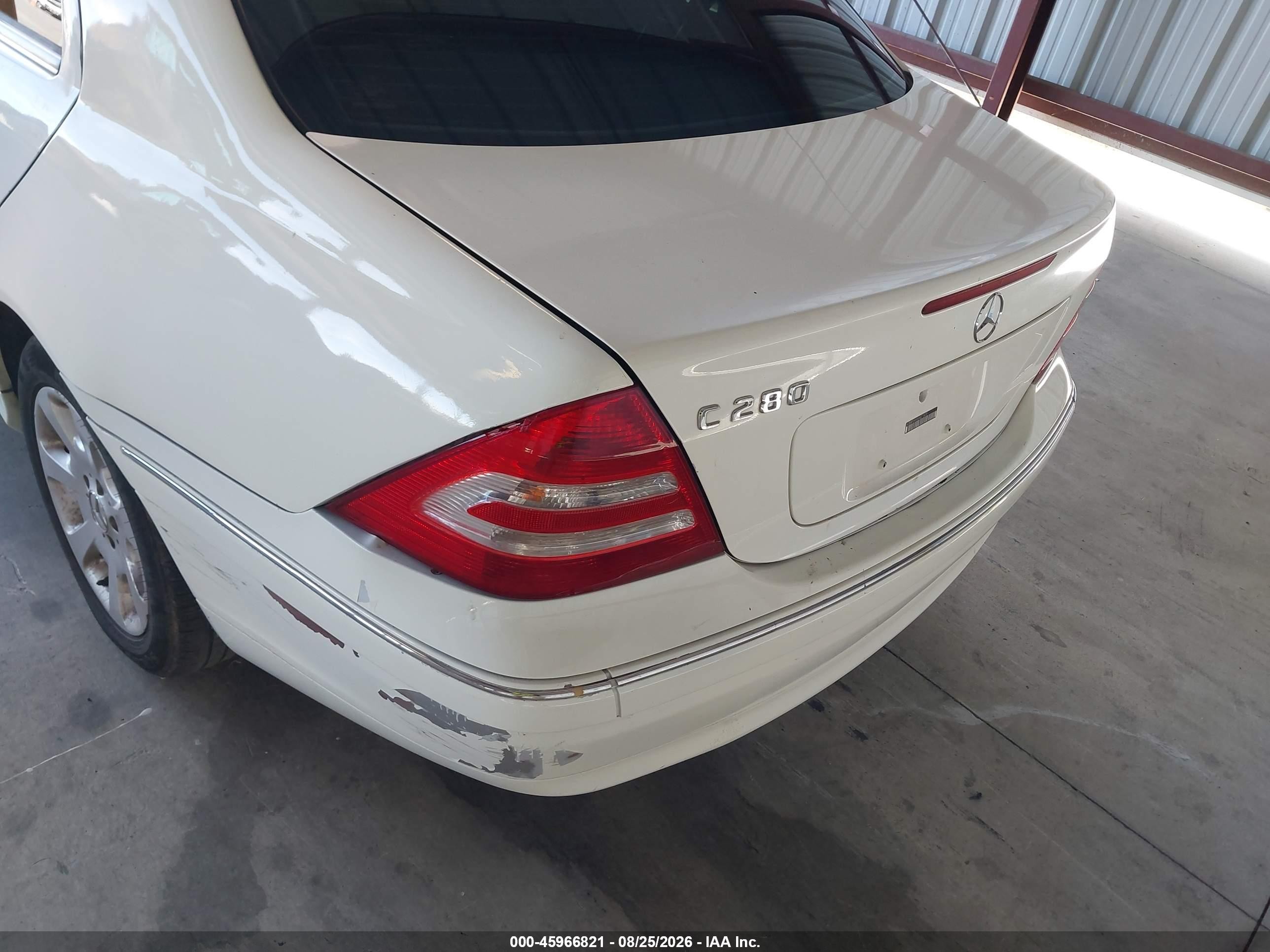 2006 Mercedes-benz C 280 Luxury White vin: WDBRF54H56A871920