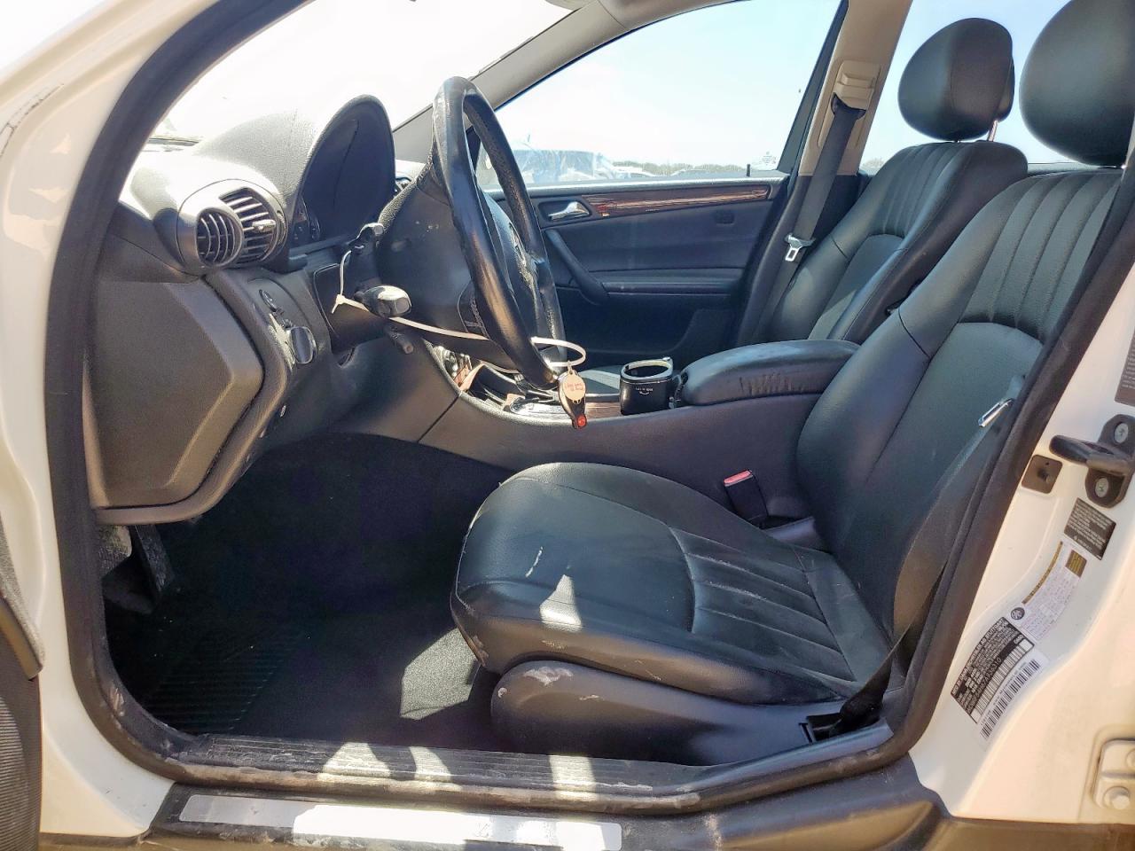 2007 Mercedes-benz C 280 White vin: WDBRF54H67A936310