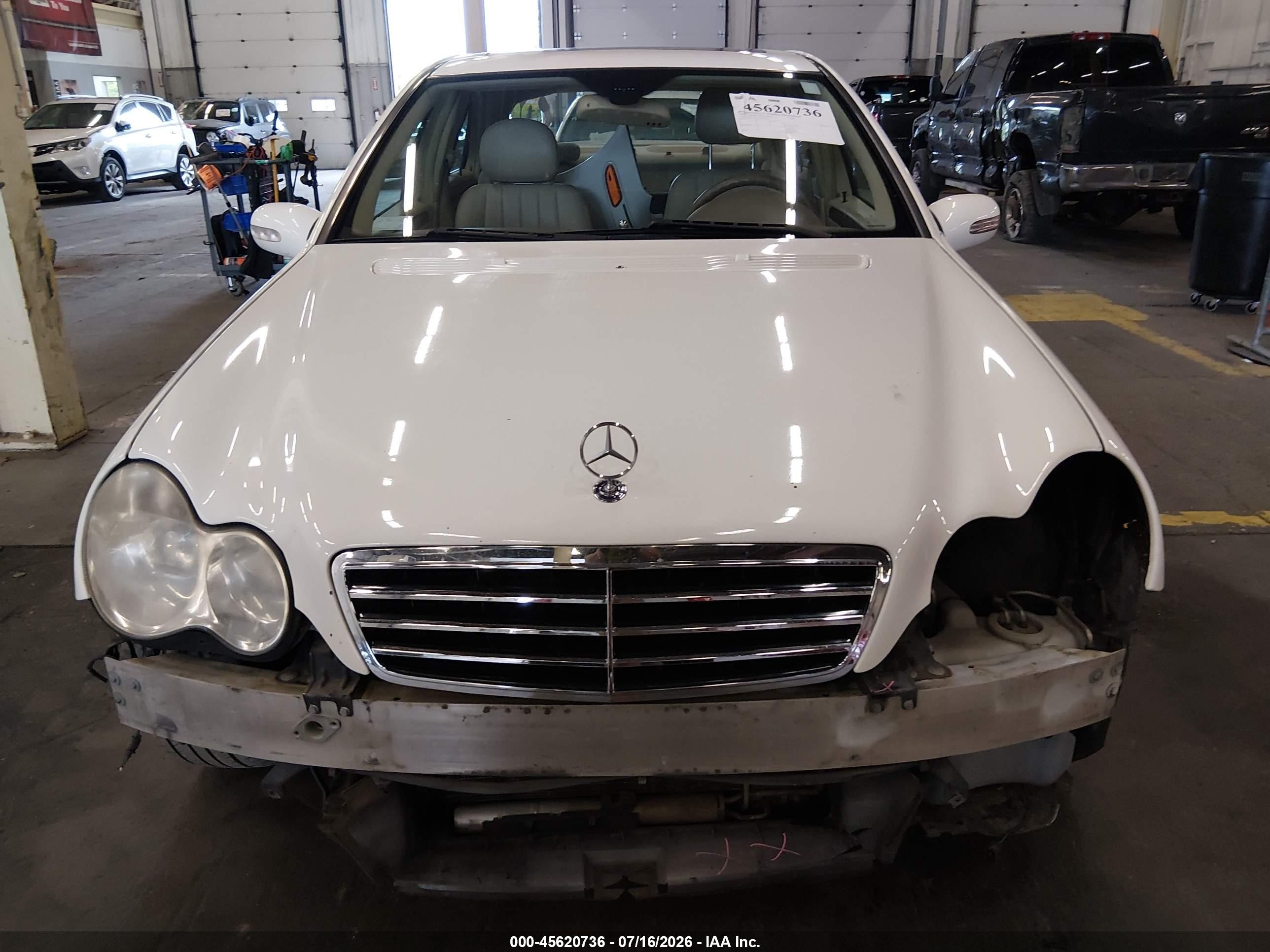 2006 Mercedes-benz C 280 Luxury Белый vin: WDBRF54H96A831520