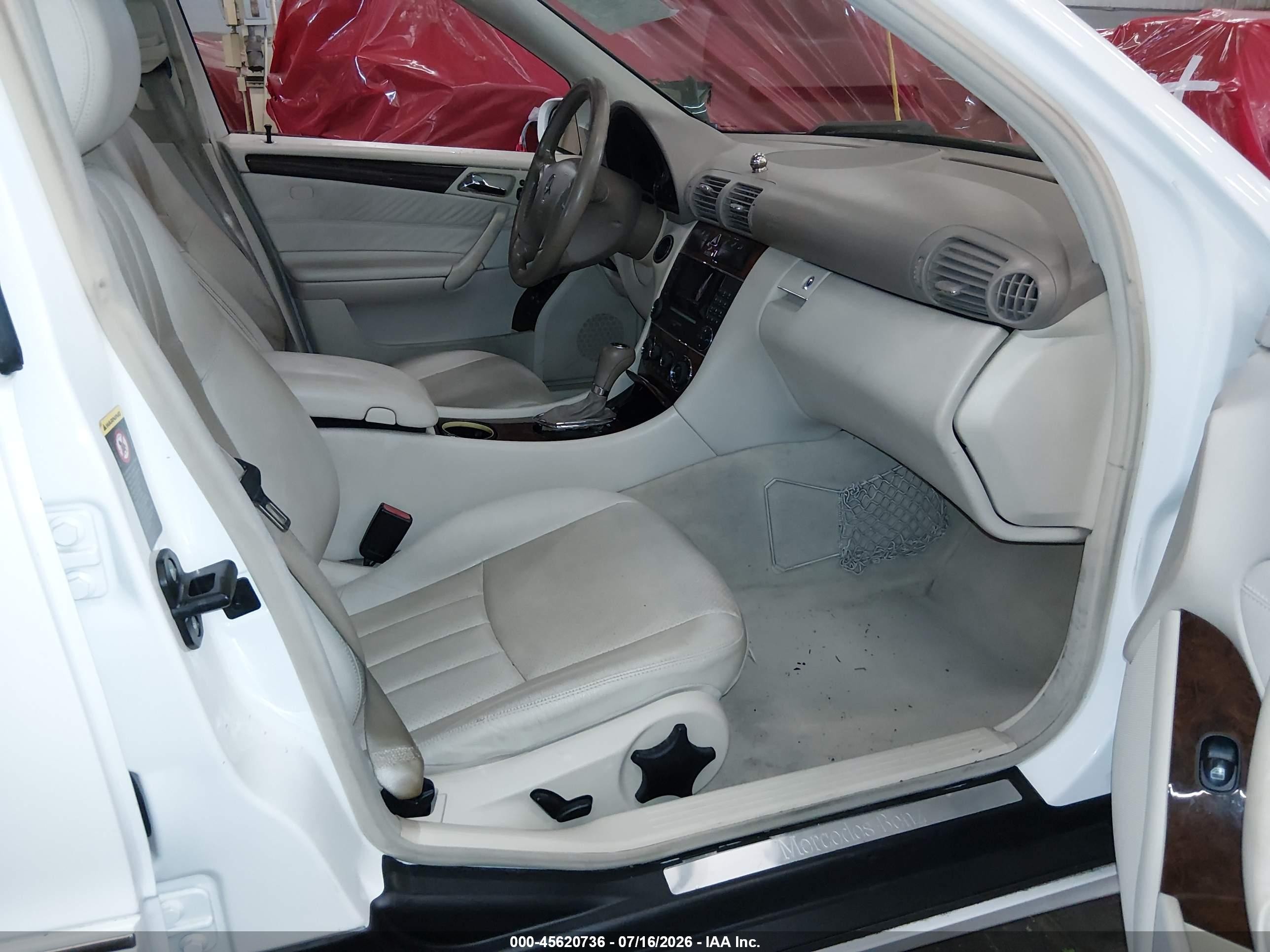 2006 Mercedes-benz C 280 Luxury Белый vin: WDBRF54H96A831520