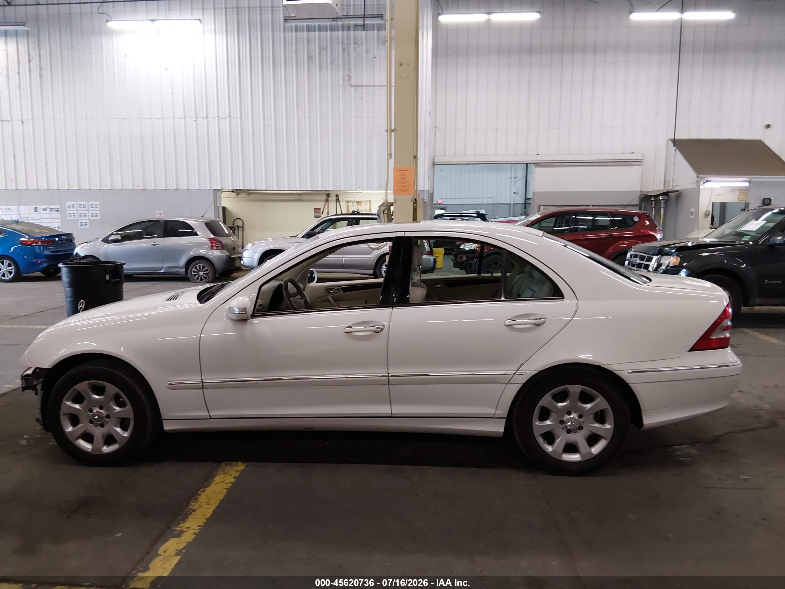 2006 Mercedes-benz C 280 Luxury Белый vin: WDBRF54H96A831520