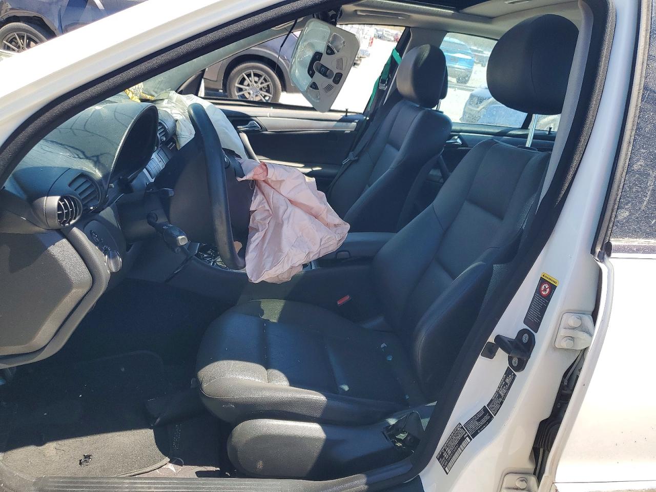 2006 Mercedes-benz C 350 White vin: WDBRF56H26F734840