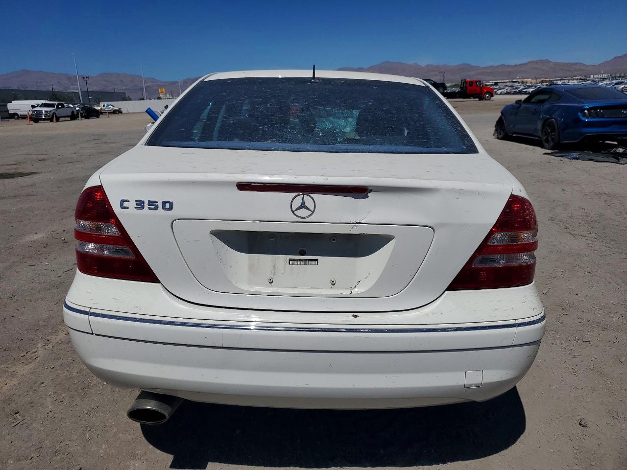 2006 Mercedes-benz C 350 White vin: WDBRF56H26F734840