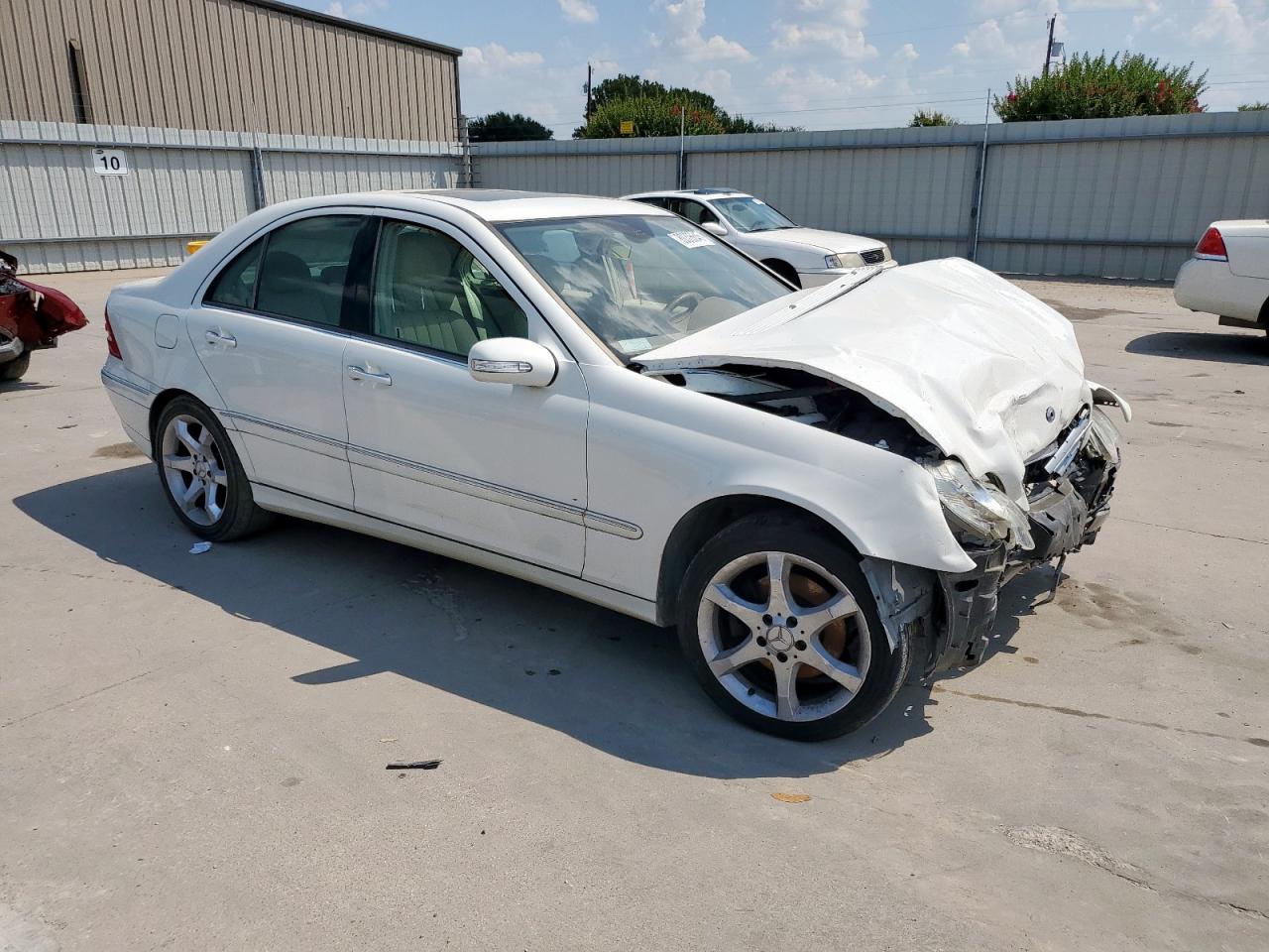2007 Mercedes-benz C 350 Белый vin: WDBRF56H67F855310