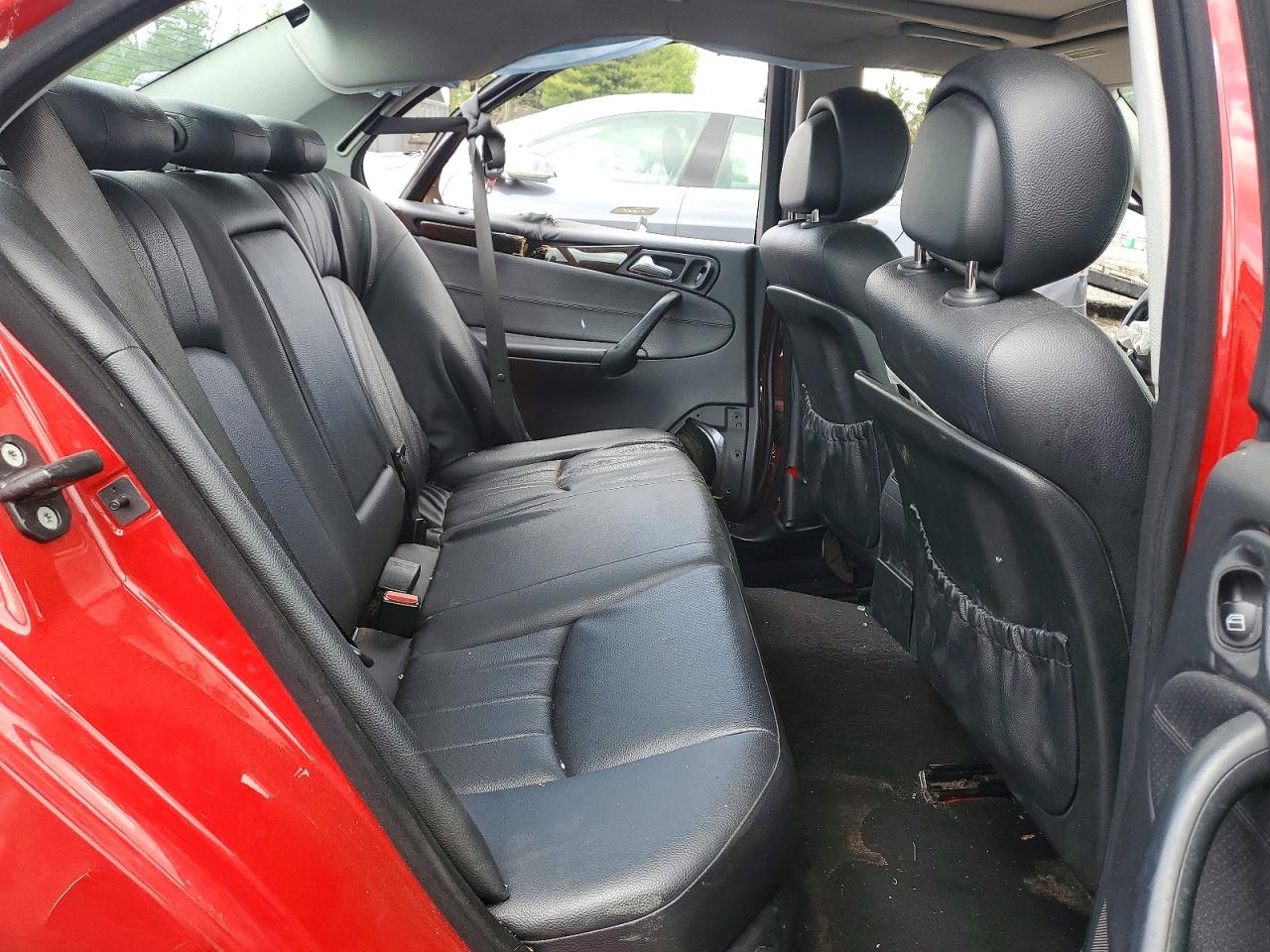 2006 Mercedes-benz C 350 Red vin: WDBRF56HX6F740496
