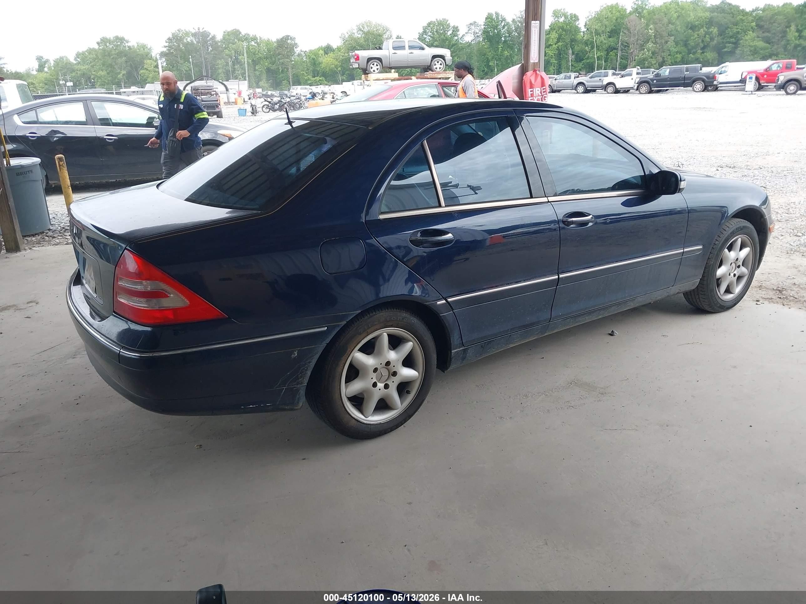 2001 Mercedes-benz C 240   Blue vin: WDBRF61J01F070093