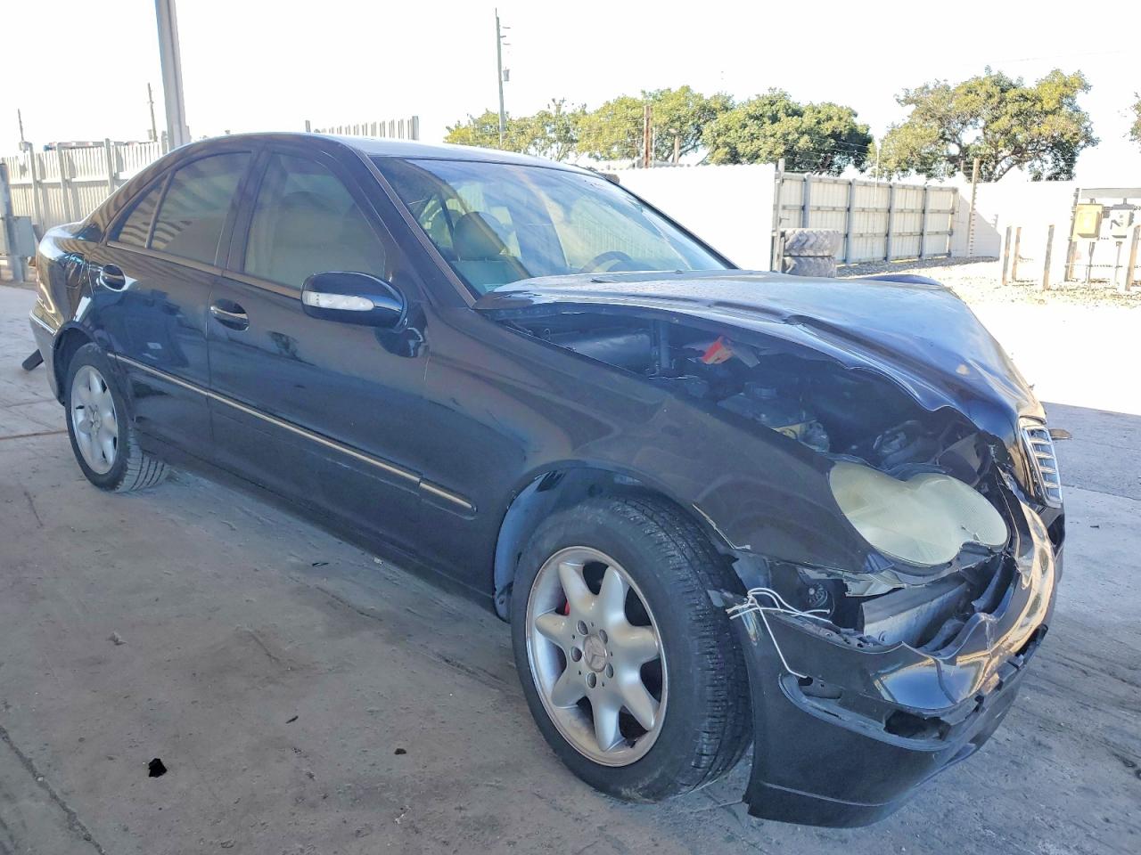 2002 Mercedes-benz C 240 Черный vin: WDBRF61J02F149569