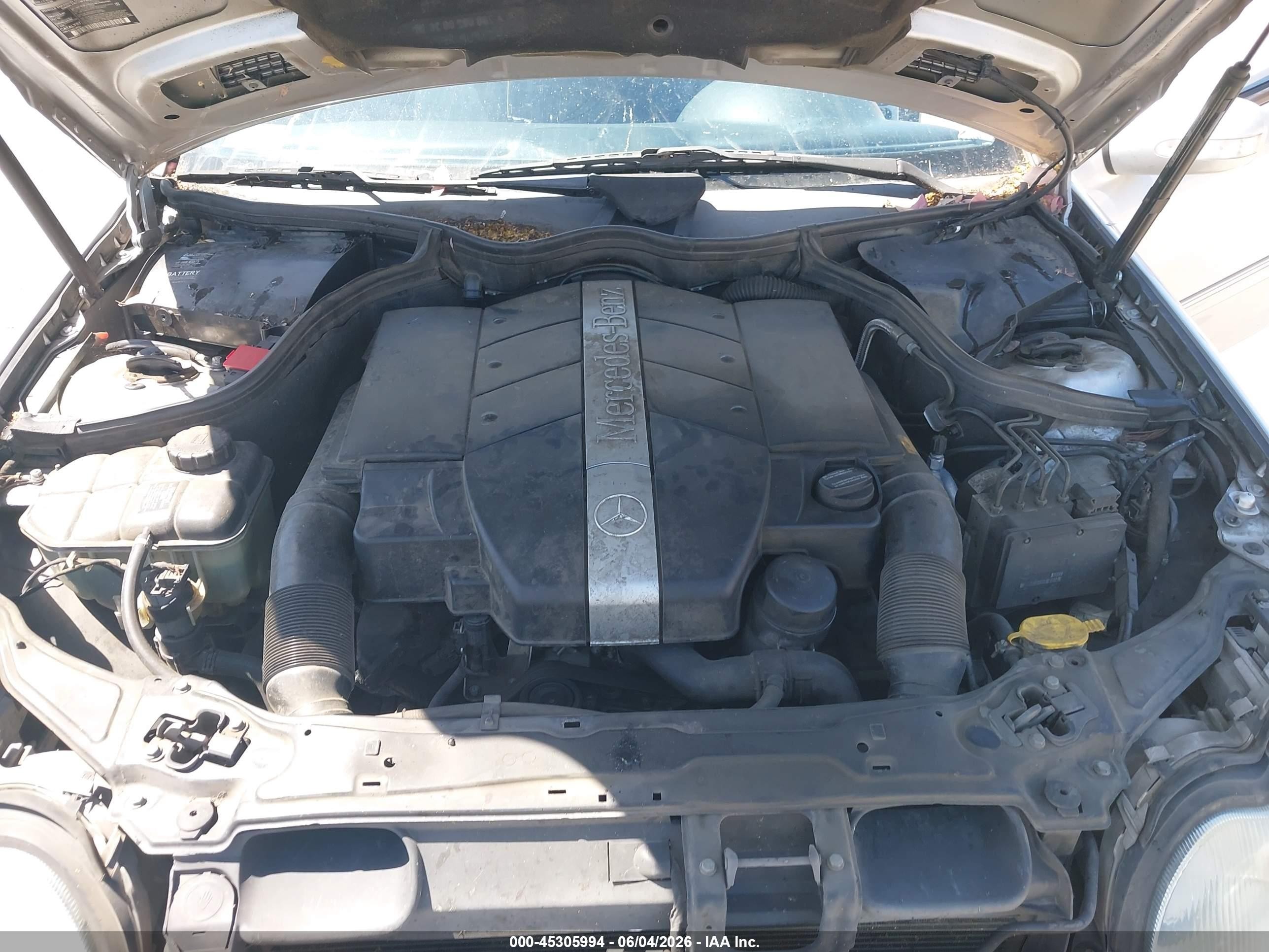 2002 Mercedes-benz C 240   Серебряный vin: WDBRF61J02F185505