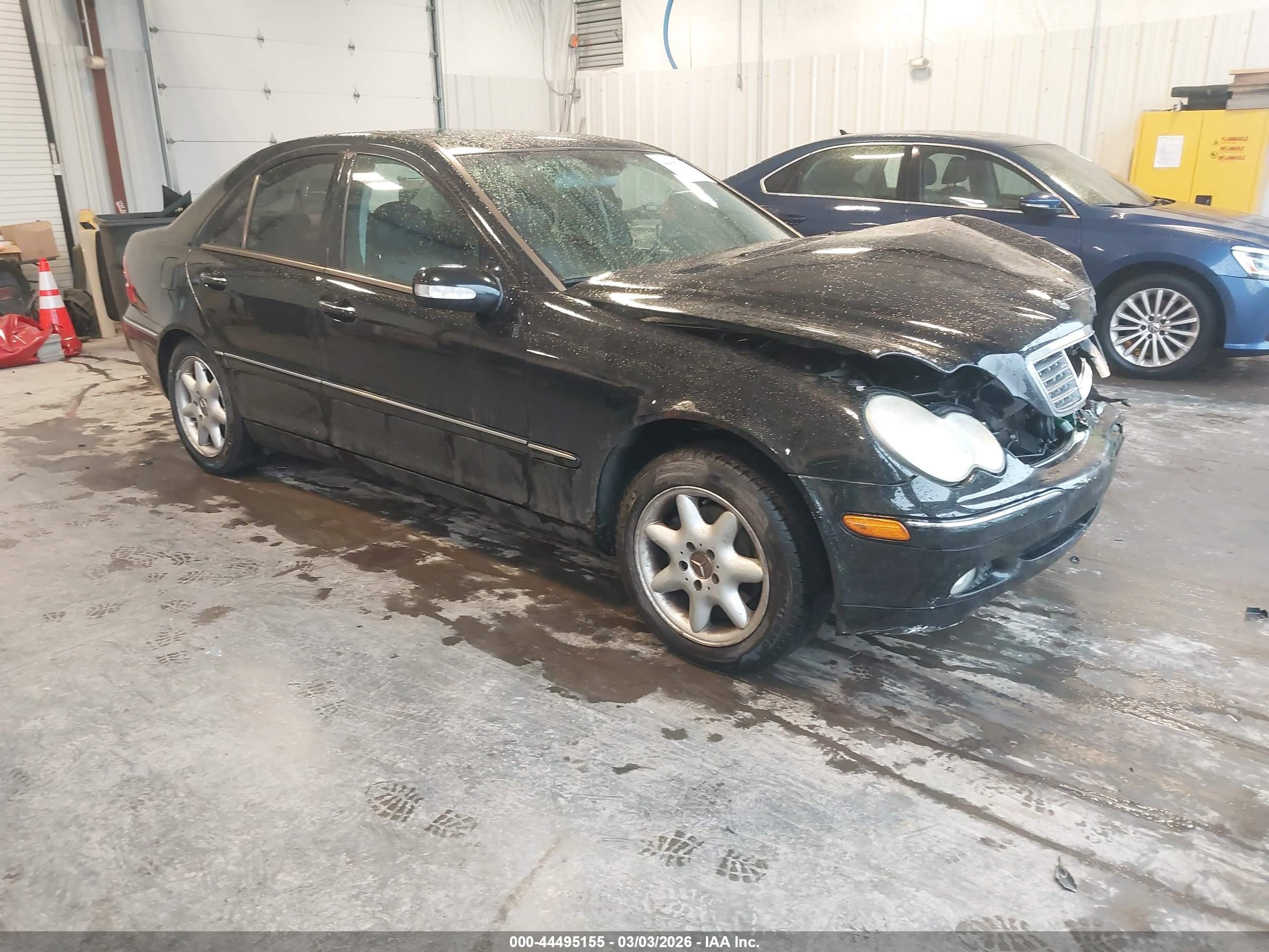 2002 Mercedes-benz C 240   Black vin: WDBRF61J02F258050