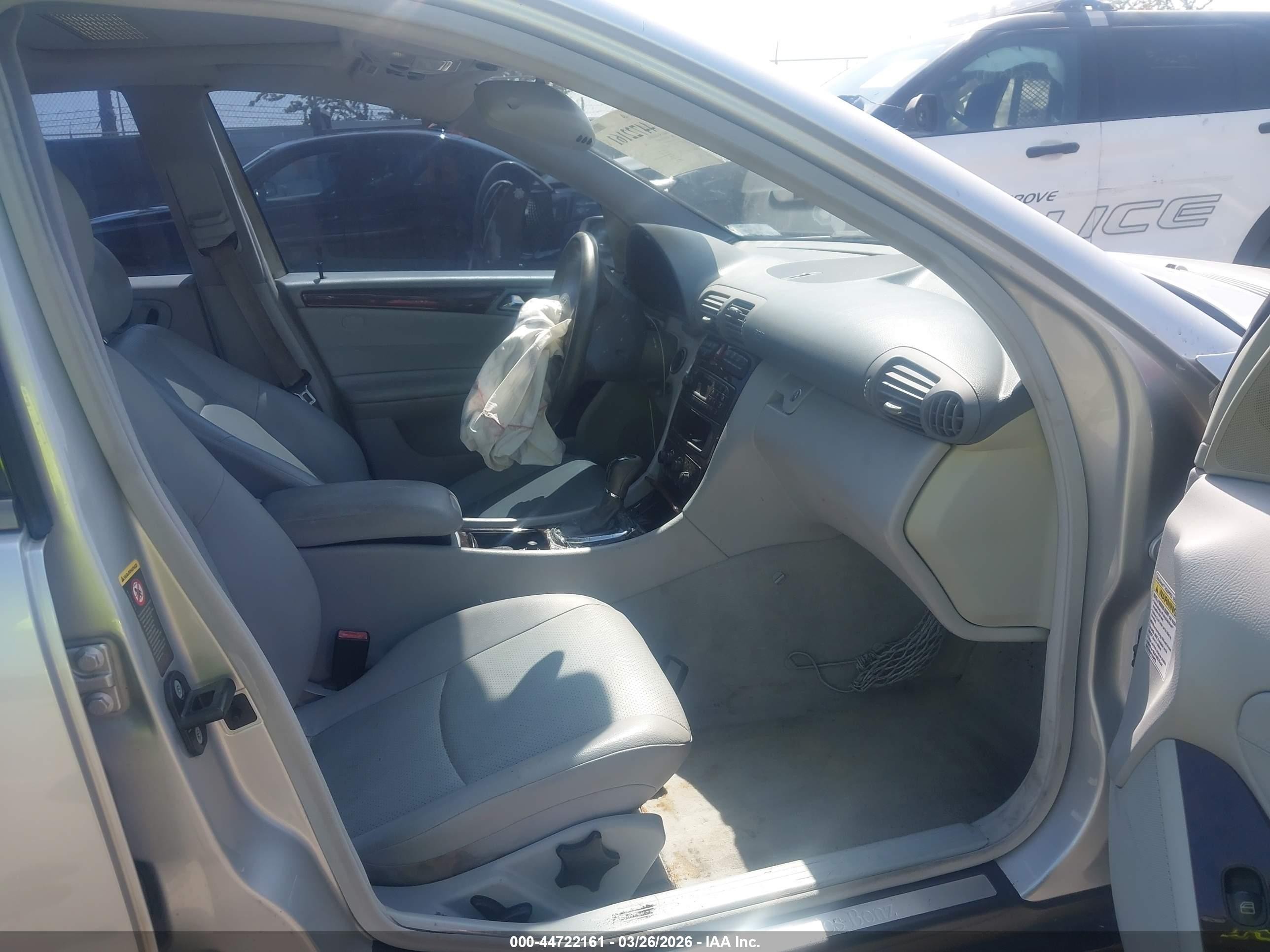 2002 Mercedes-benz C 240   Silver vin: WDBRF61J02F258419
