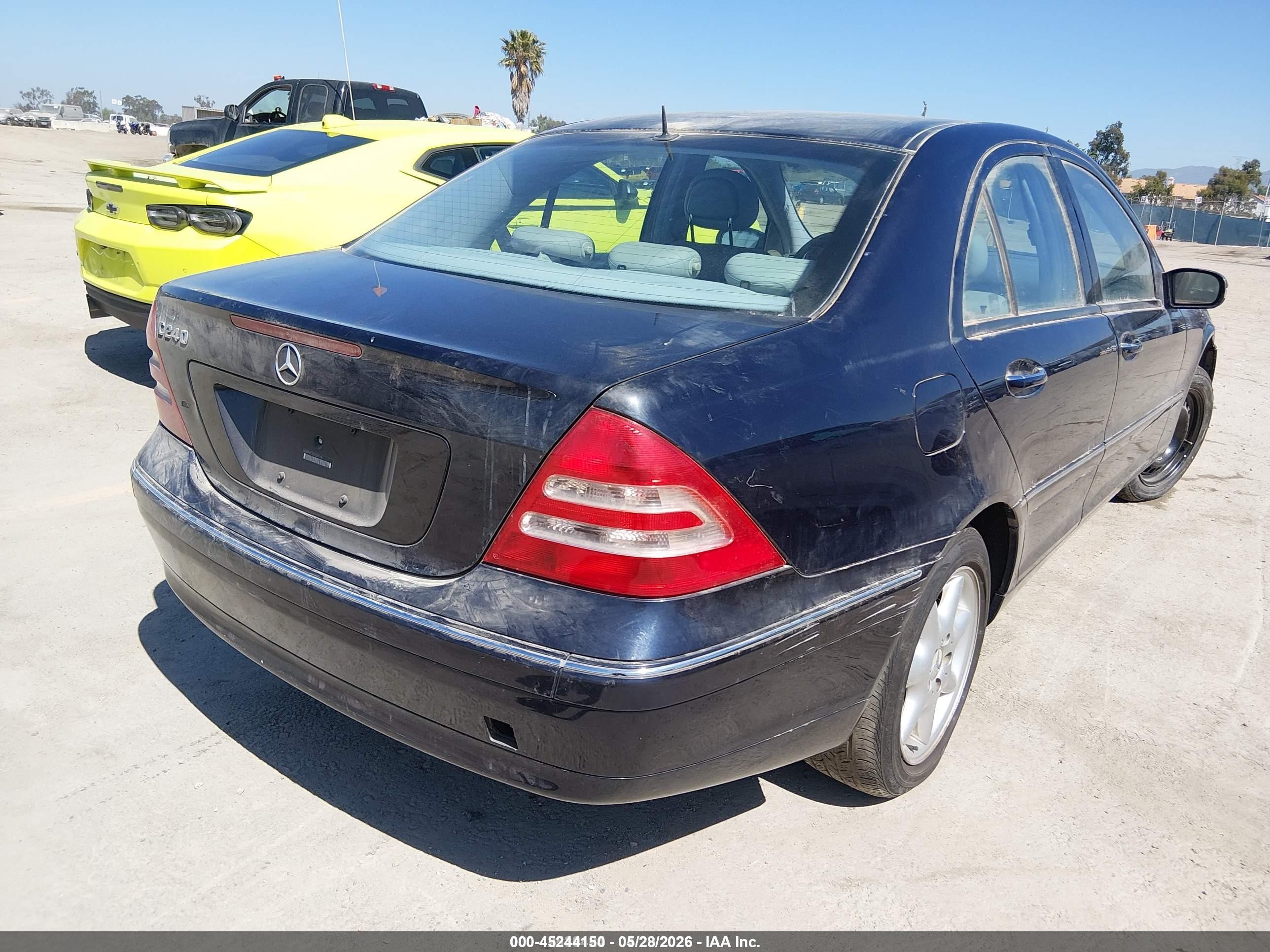 2002 Mercedes-benz C 240   Black vin: WDBRF61J02F286298
