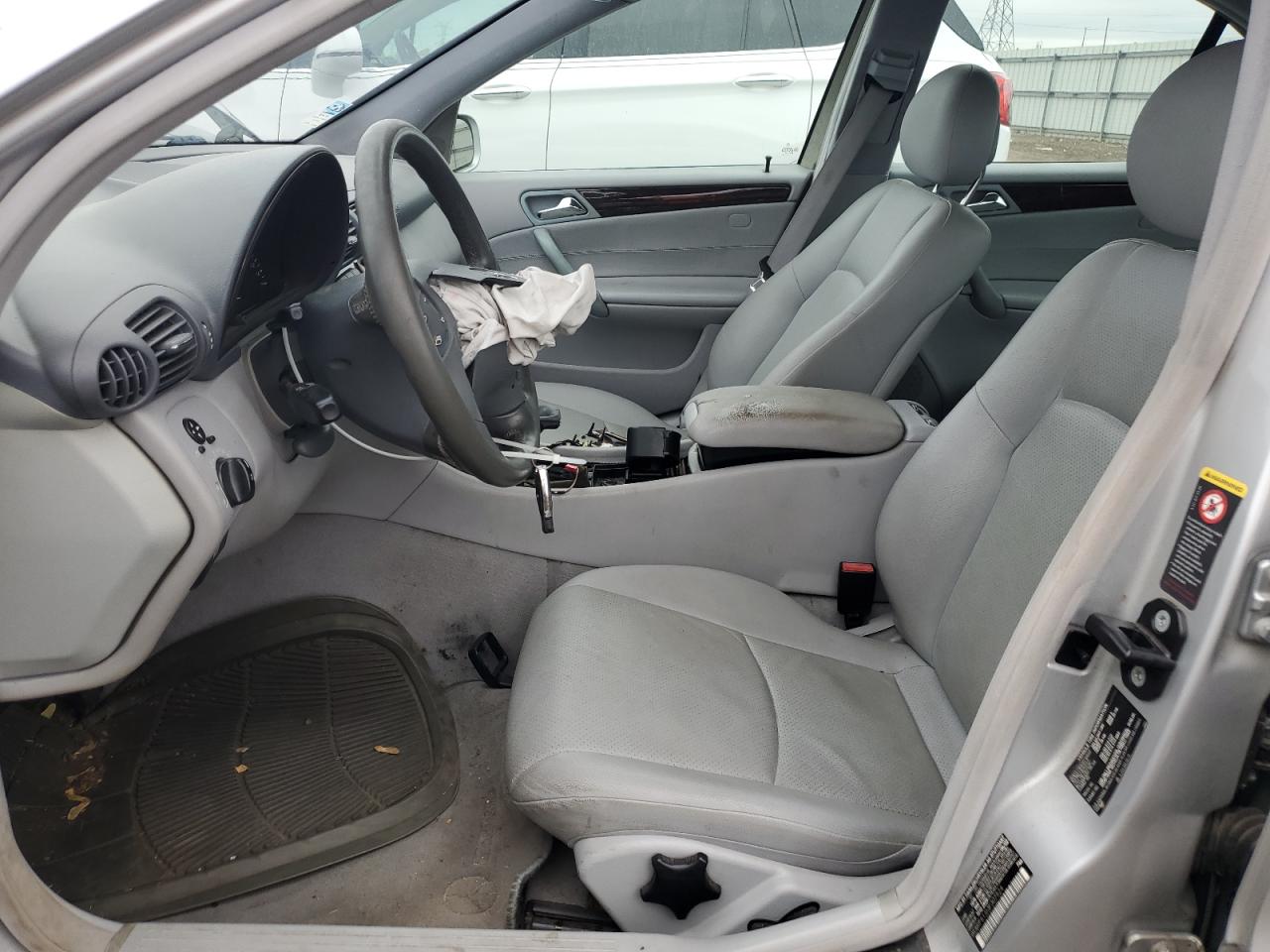 2003 Mercedes-benz C 240 Серебряный vin: WDBRF61J03F307524