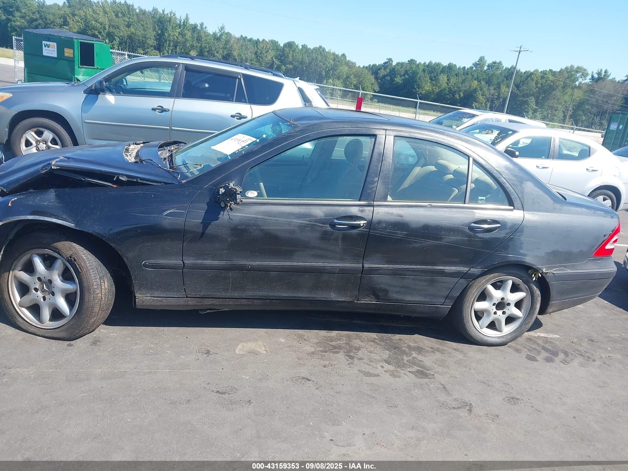 2003 Mercedes-benz C 240   Black vin: WDBRF61J03F332889