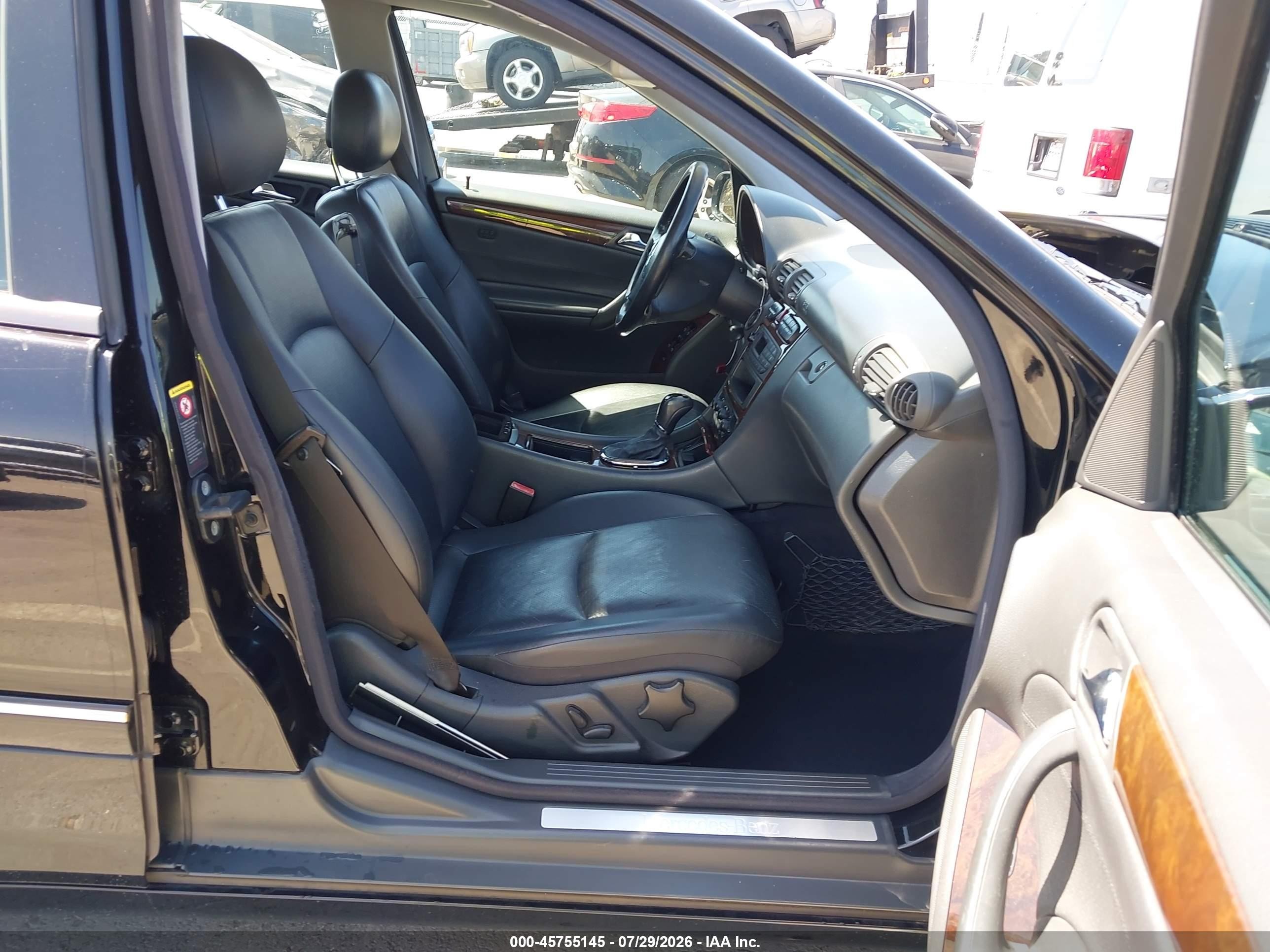 2003 Mercedes-benz C 240   Black vin: WDBRF61J03F376178