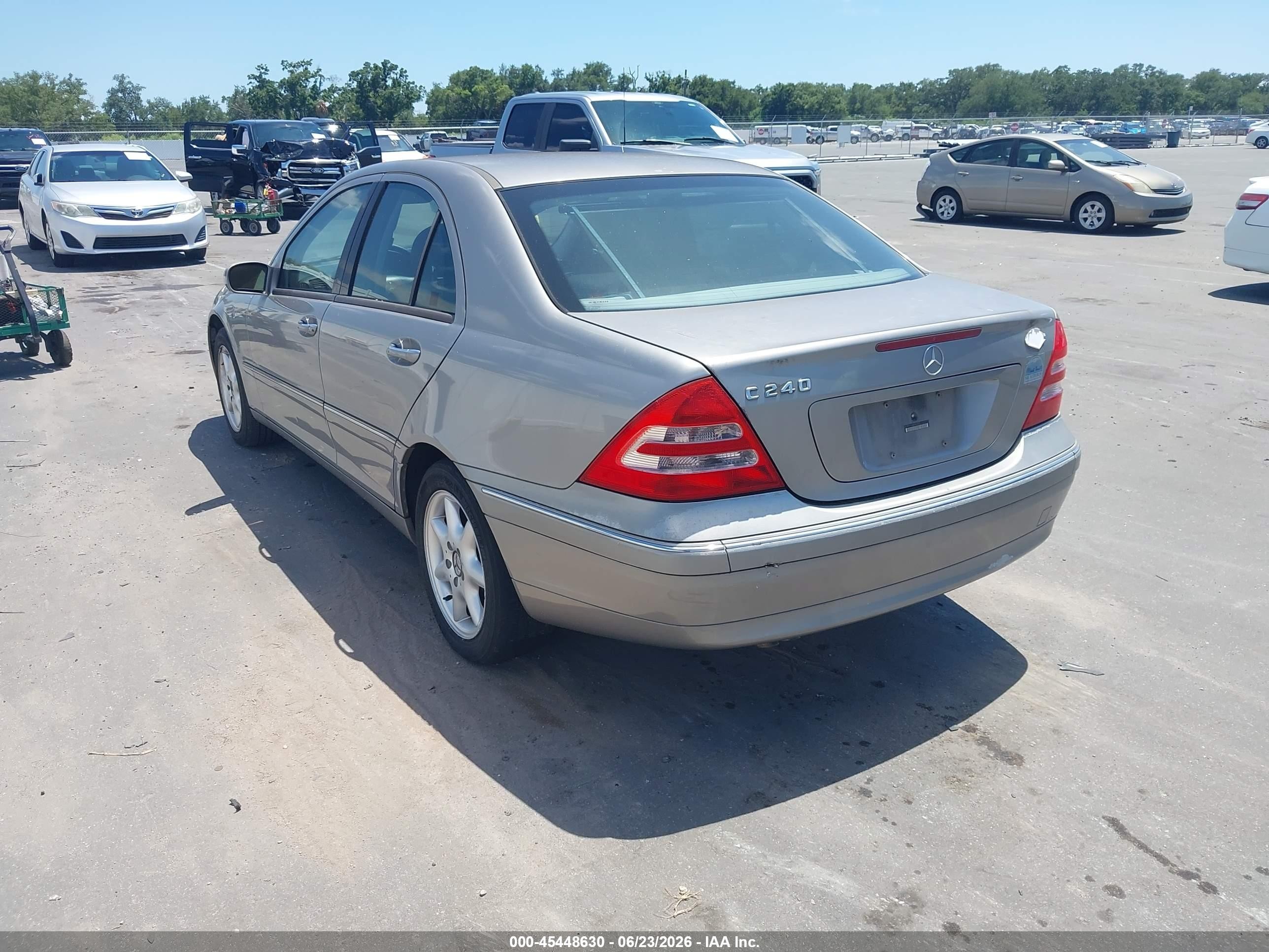 2003 Mercedes-benz C 240   Silver vin: WDBRF61J03F401872