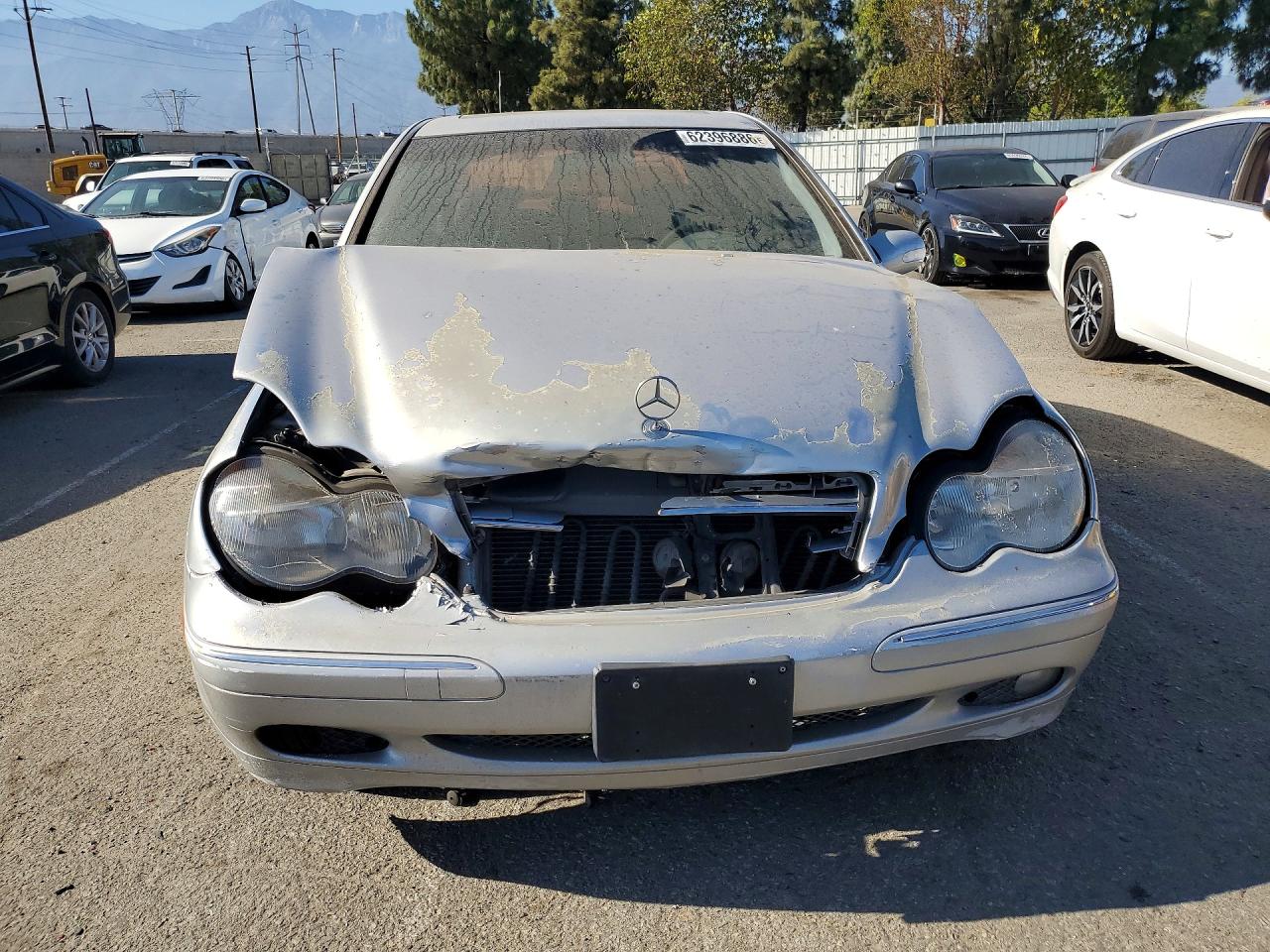 2004 Mercedes-benz C 240 Silver vin: WDBRF61J04A622838