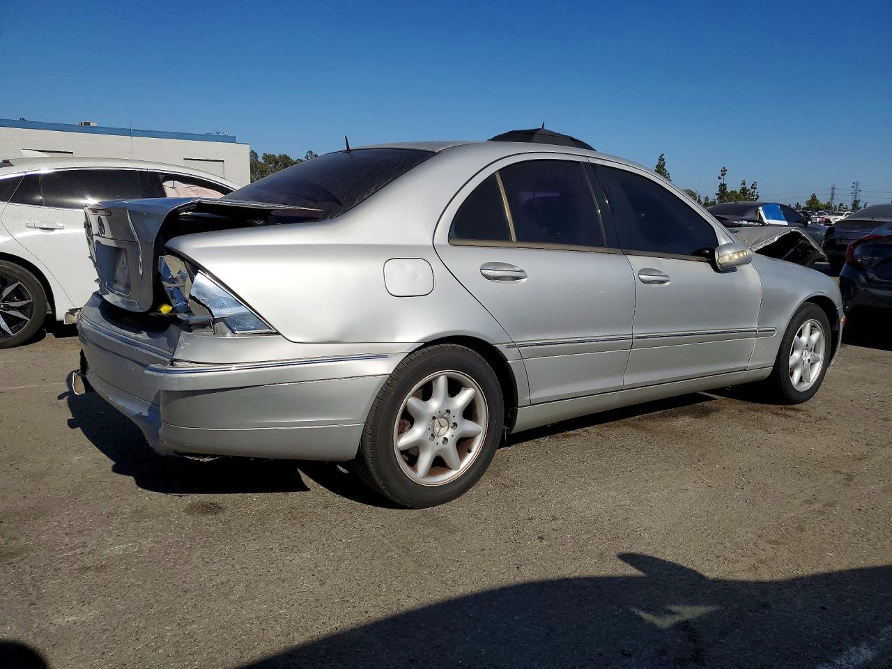 2004 Mercedes-benz C 240 Silver vin: WDBRF61J04A622838